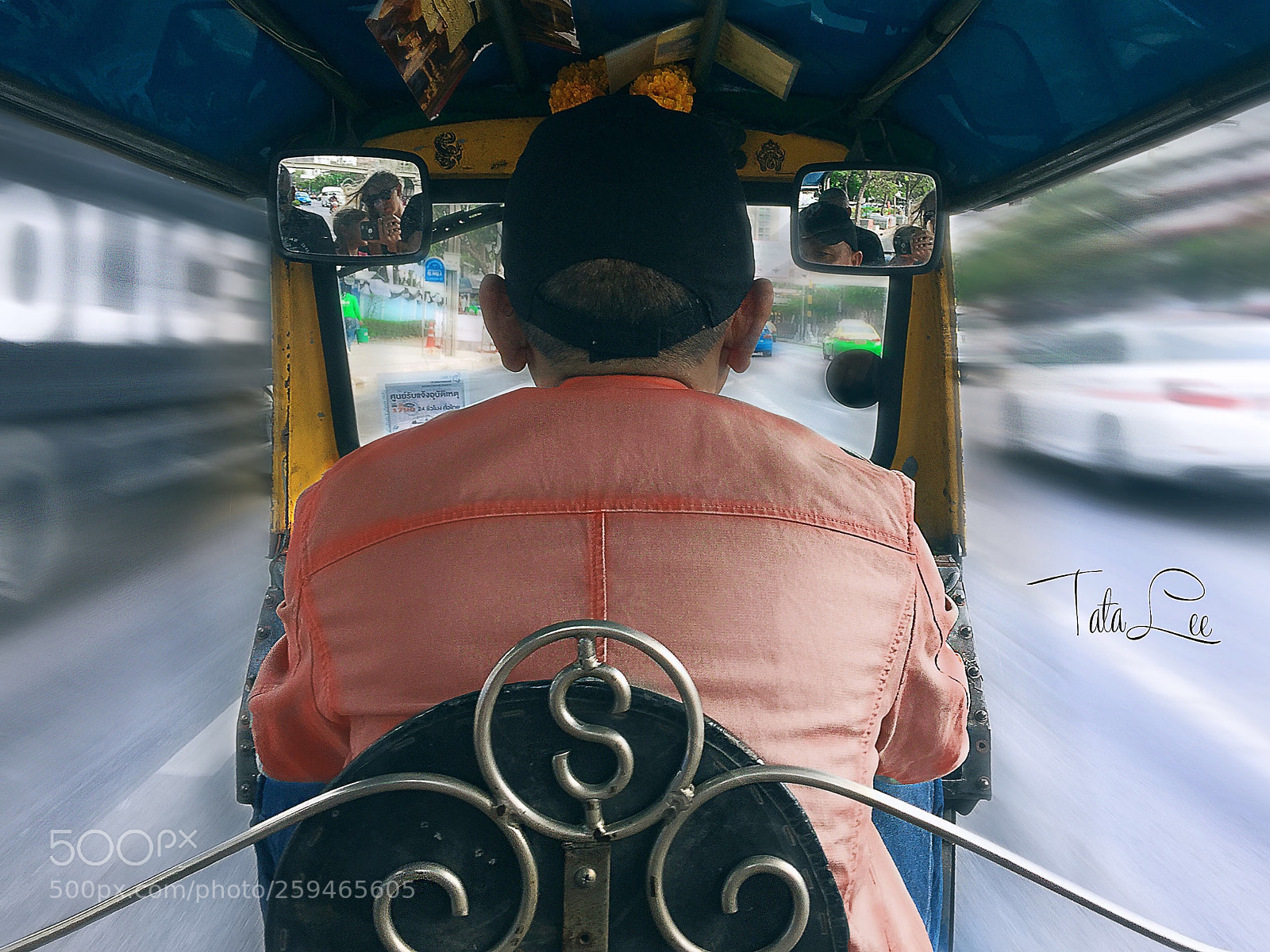 Apple iPhone 6 Plus sample photo. Crazy driver ;) photography