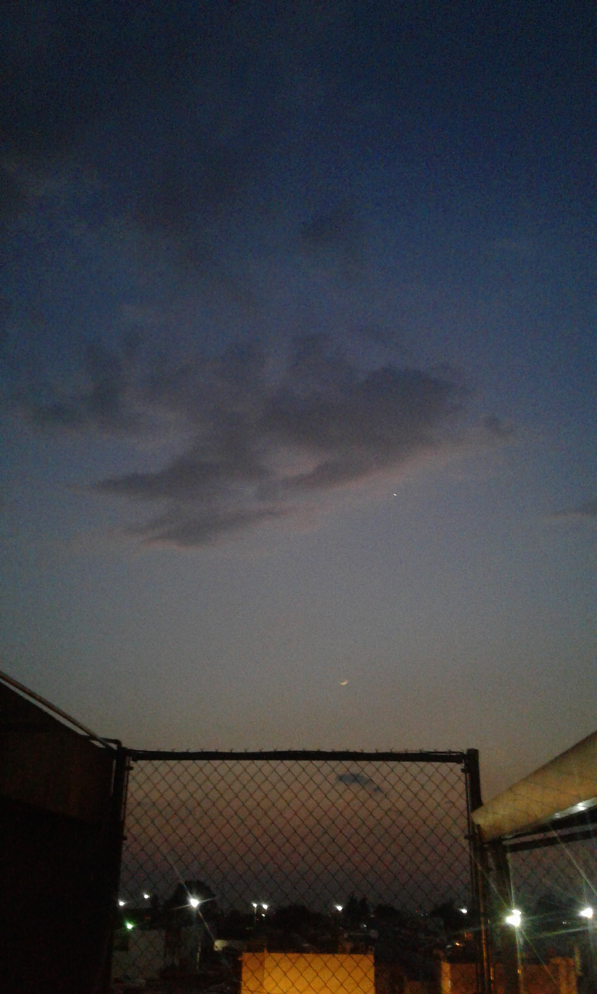 Samsung Galaxy J1 sample photo. Linda noche photography