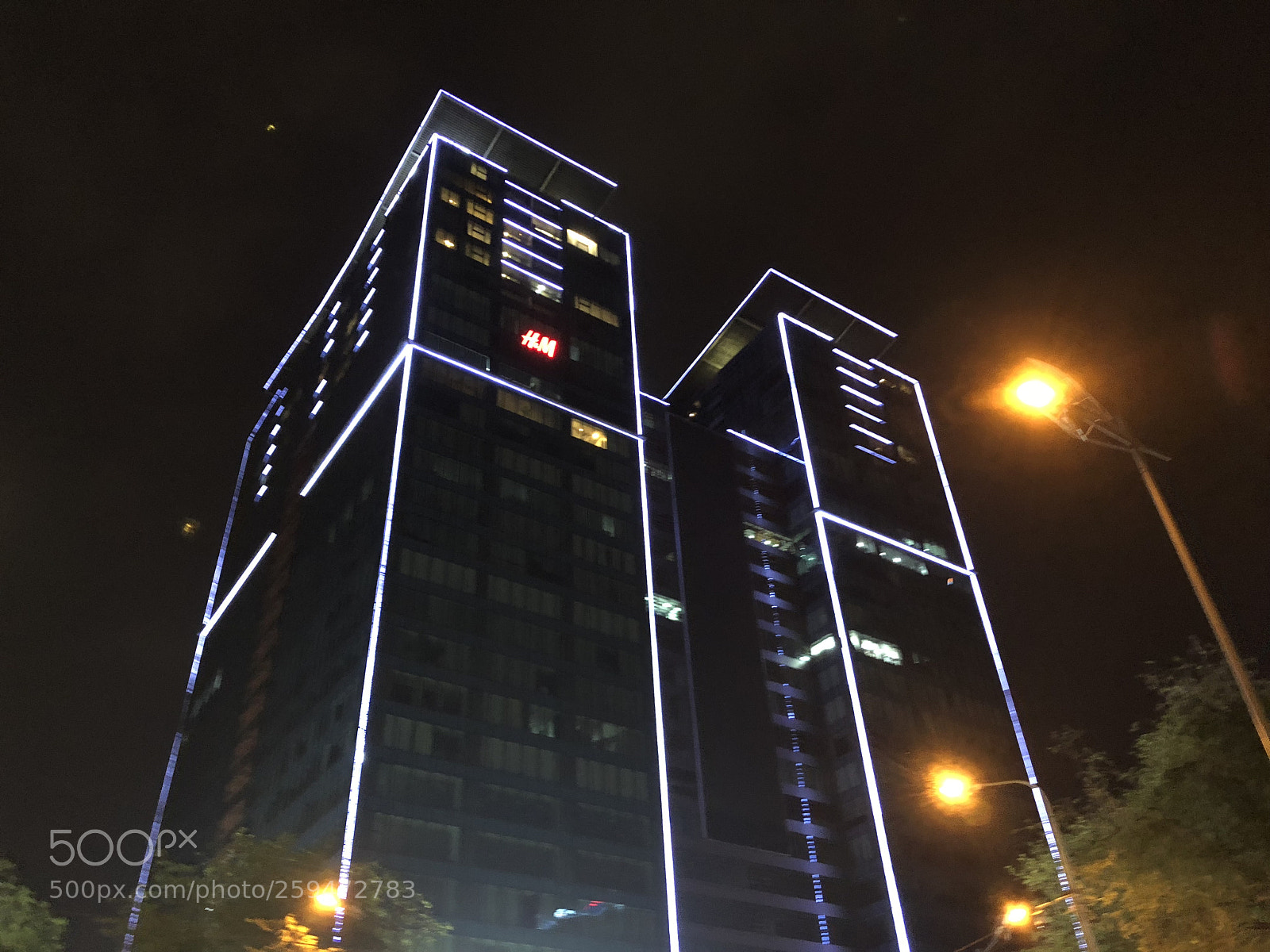 Apple iPhone 8 sample photo. Twin building photography