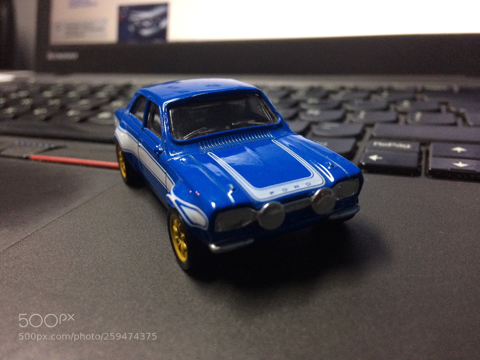 Apple iPhone 5s sample photo. Ford photography