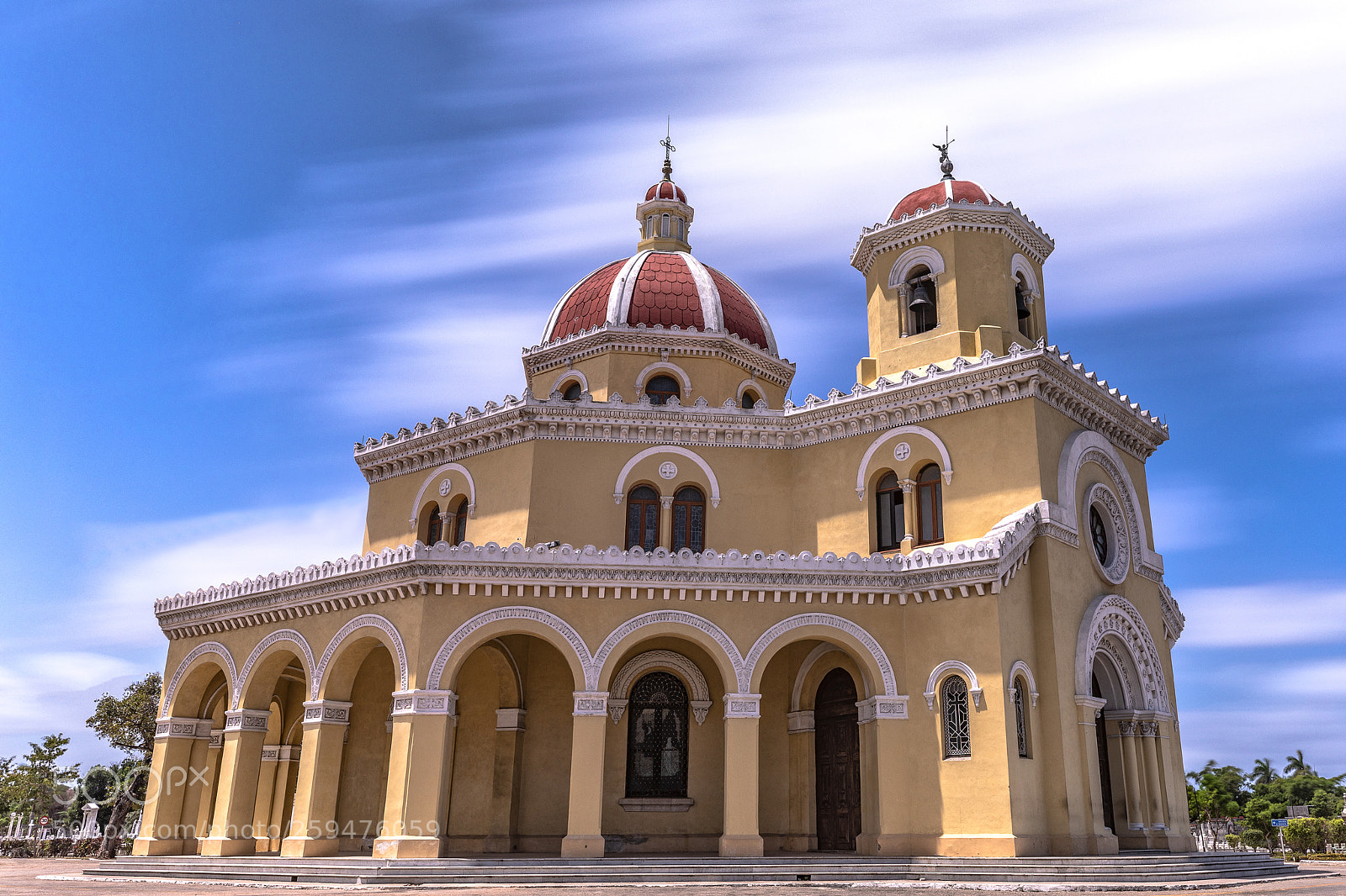 Canon EOS 5D Mark IV sample photo. Church in the colon photography