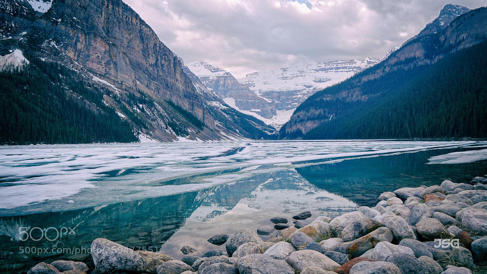 Sony a6000 sample photo. Lake louise photography