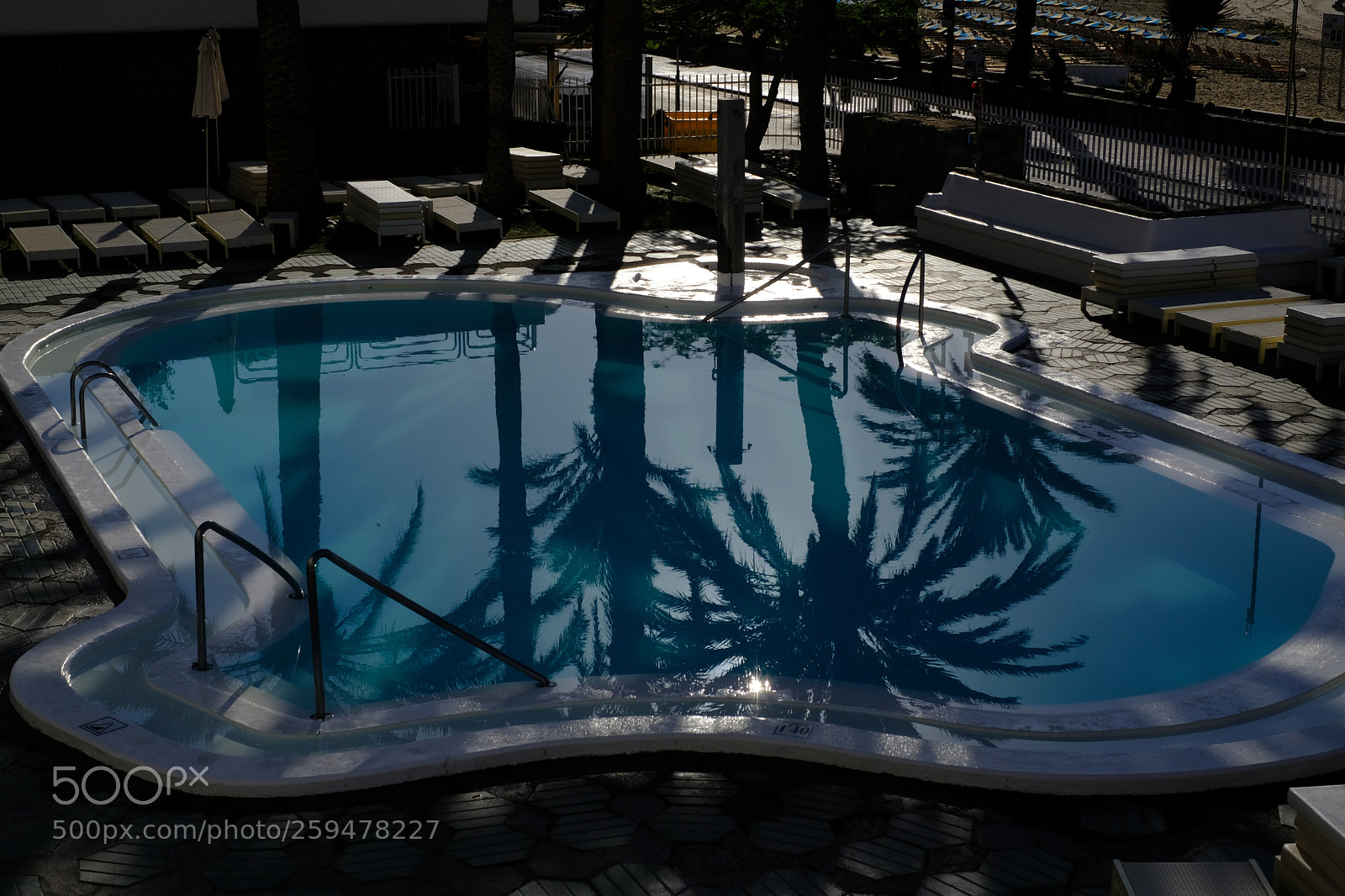 Fujifilm X-T20 sample photo. Pool reflection photography