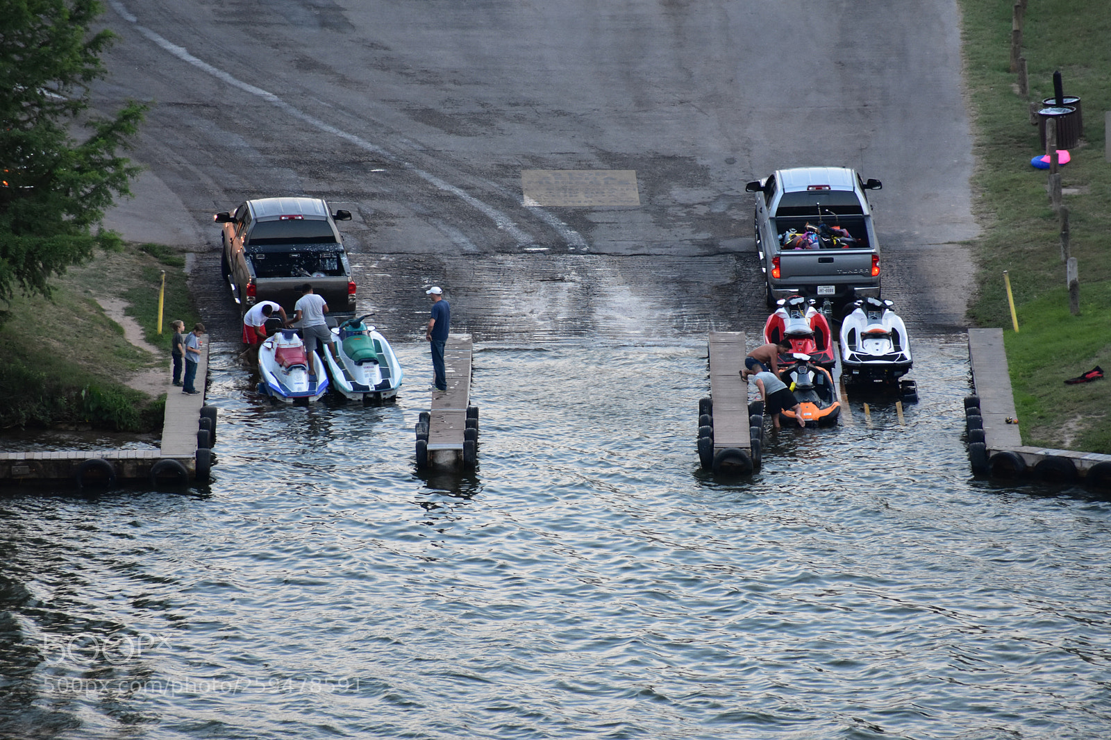 Nikon D3400 sample photo. Unloading jetskis on colorado photography