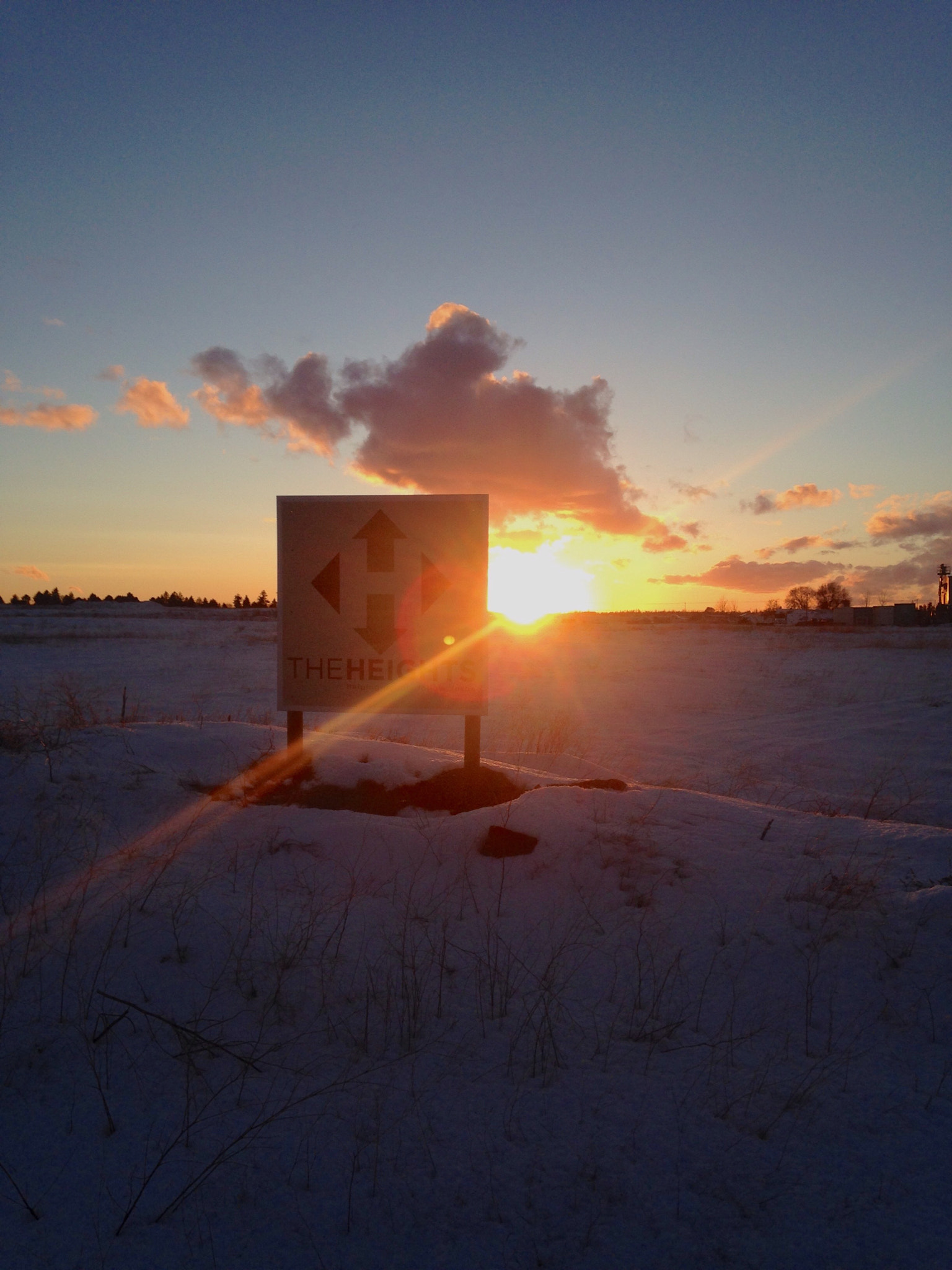Apple iPhone 5c sample photo. Sunsets behind the sign photography