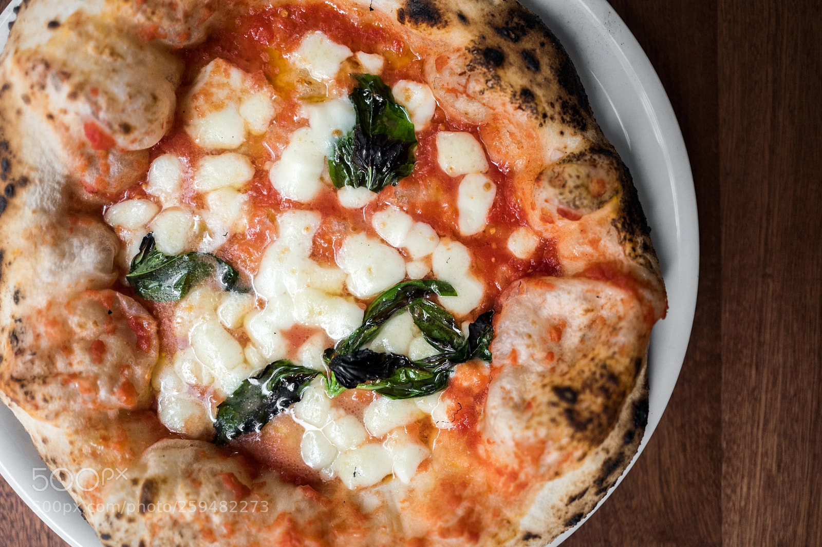 Leica Q (Typ 116) sample photo. Margherita pizza - pomodoro photography