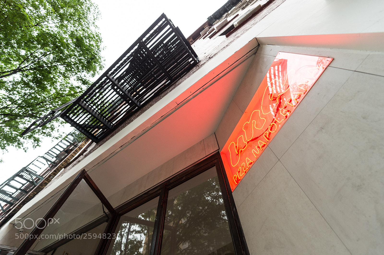 Nikon D4S sample photo. Exterior at una pizza photography