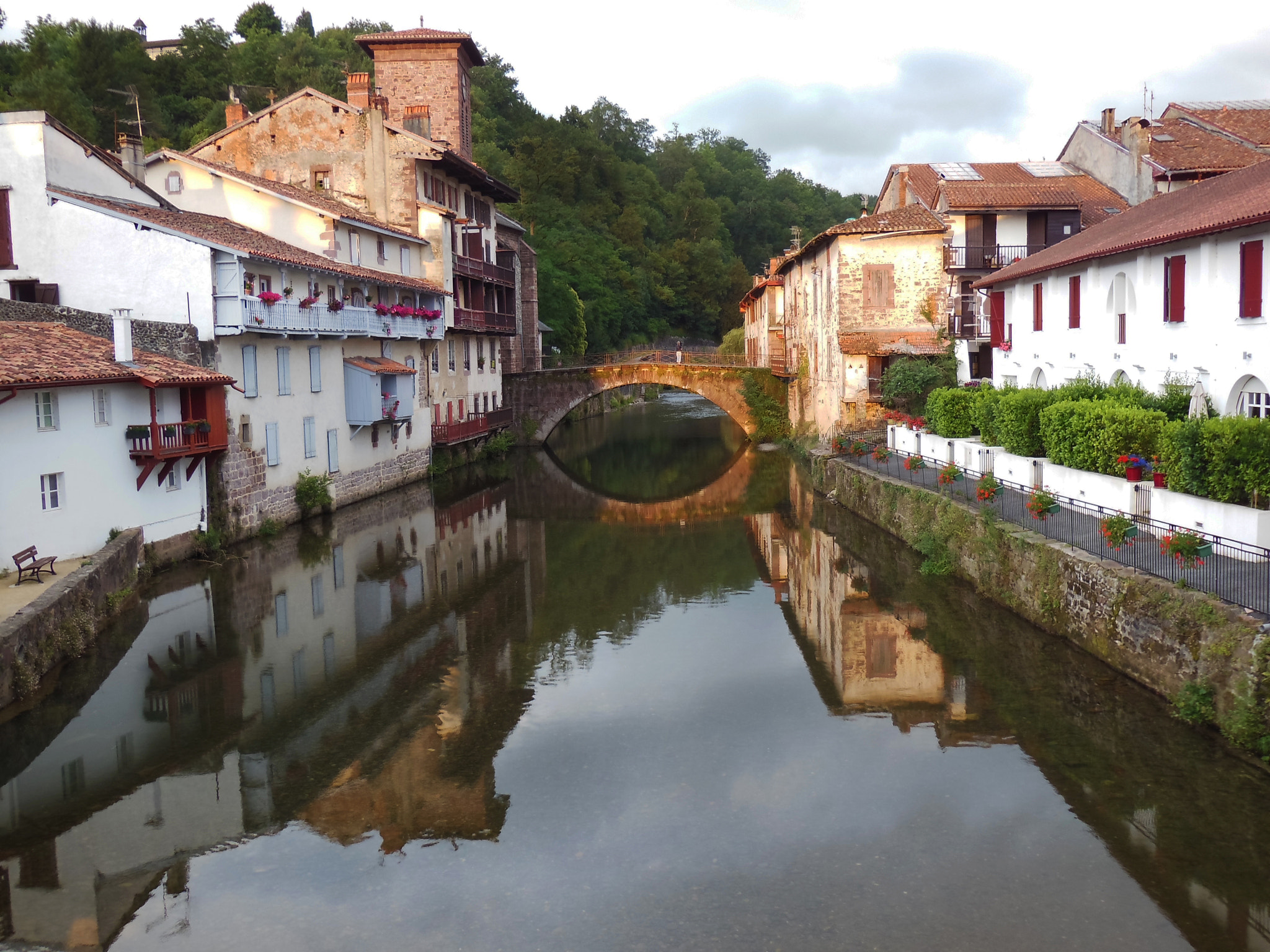 Nikon Coolpix S9300 sample photo. St jean pied de port photography