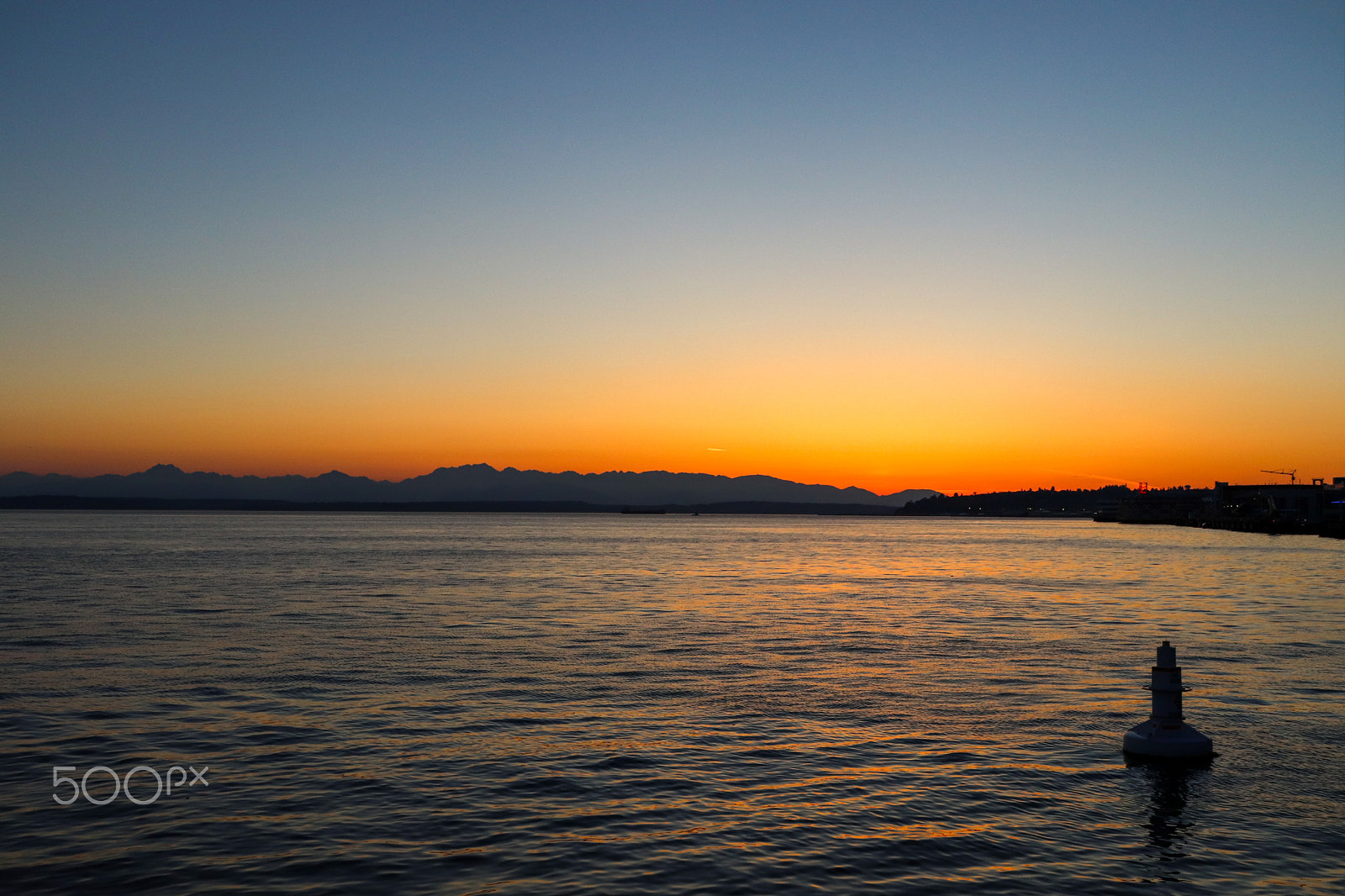 Canon EOS 200D (EOS Rebel SL2 / EOS Kiss X9) sample photo. Seattle sunset photography