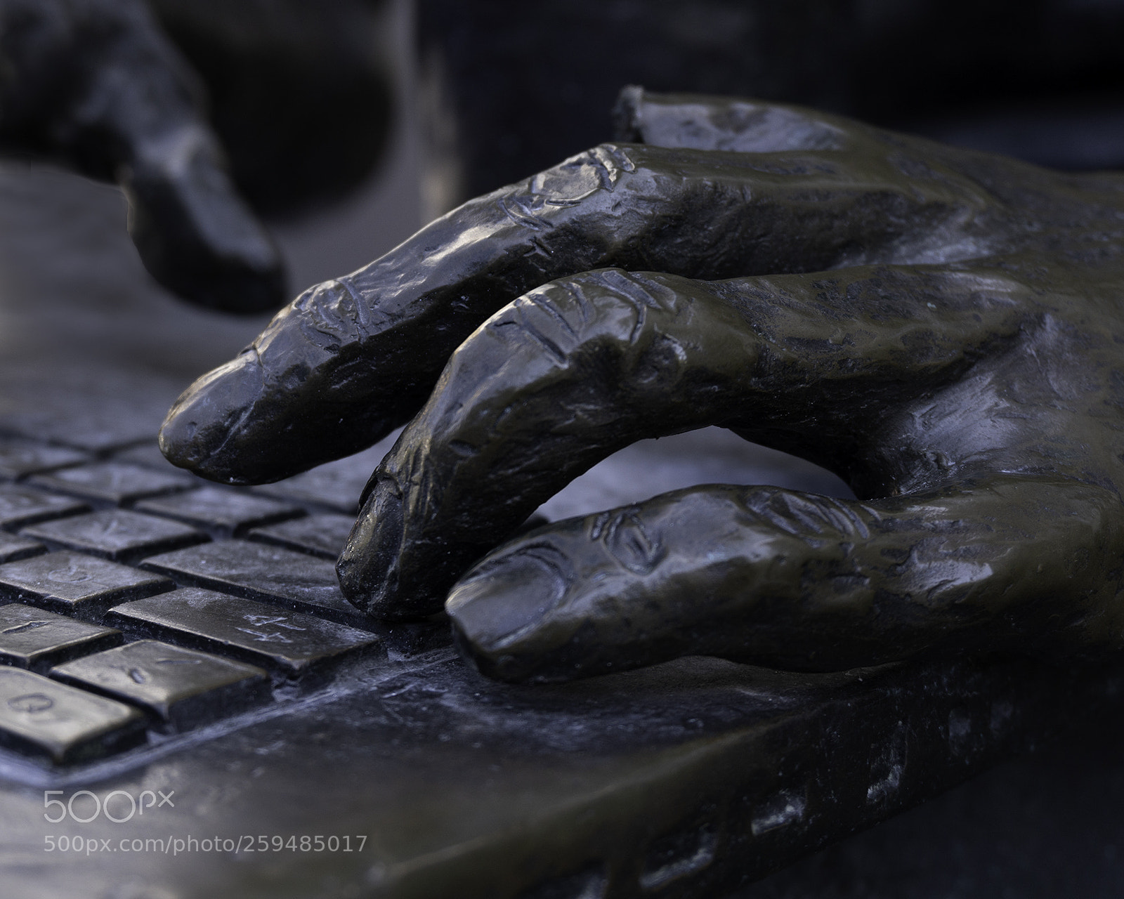 Sony a6500 sample photo. La lecon sculture by photography