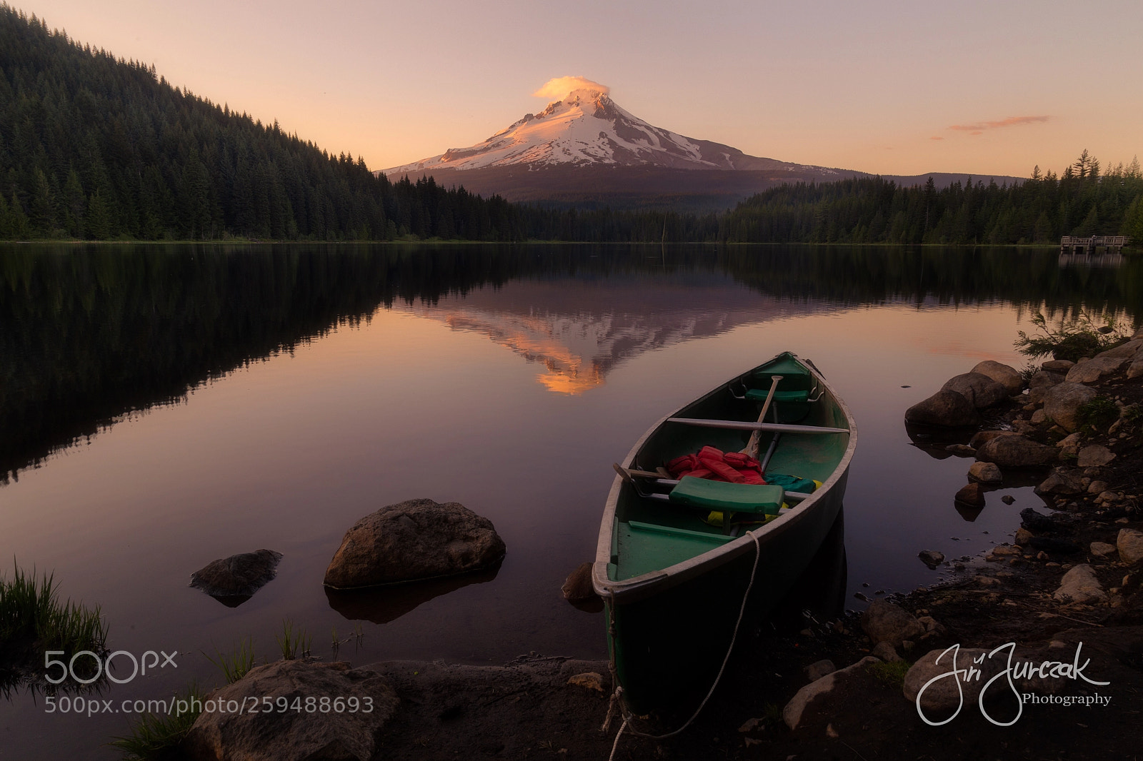 Canon EOS 6D sample photo. Trillium lake photography