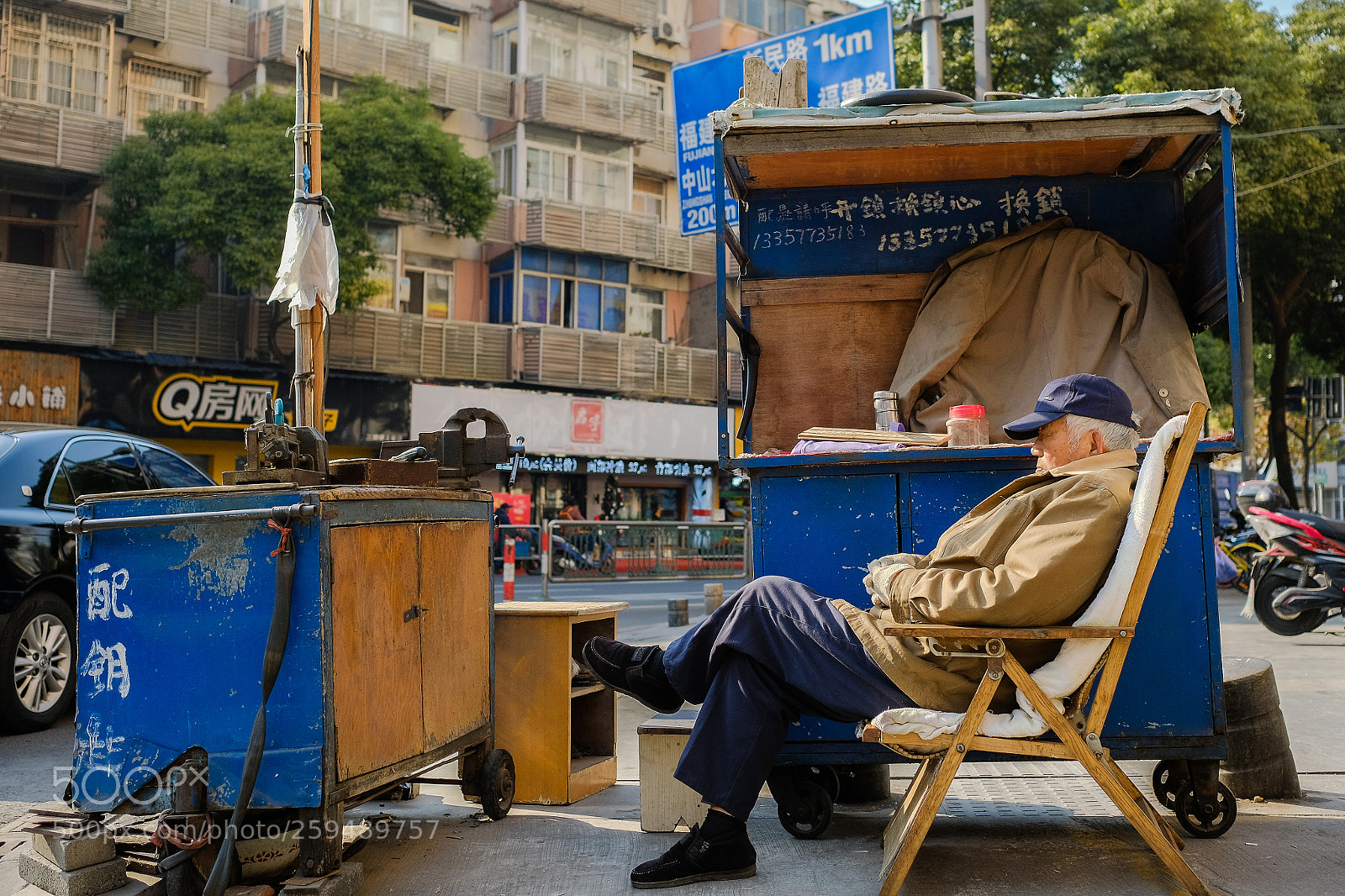 Fujifilm X-Pro2 sample photo. Sit and wait photography