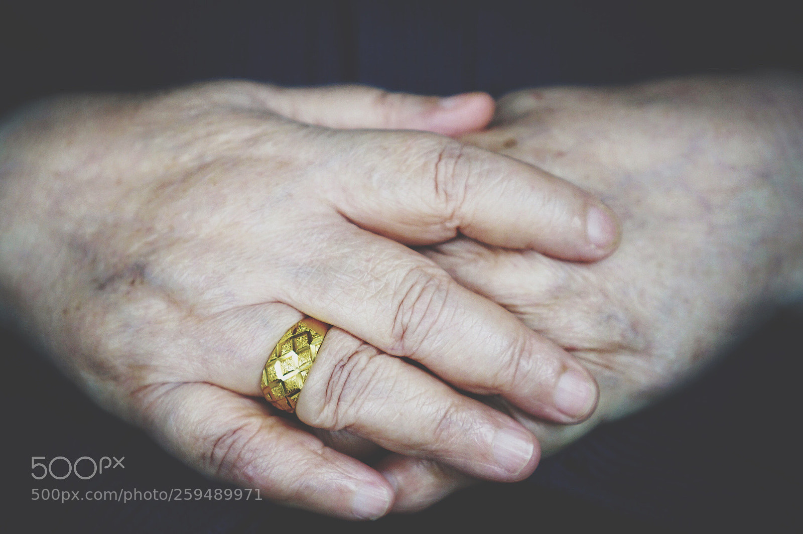 Sony a6300 sample photo. Grandma’s hand photography