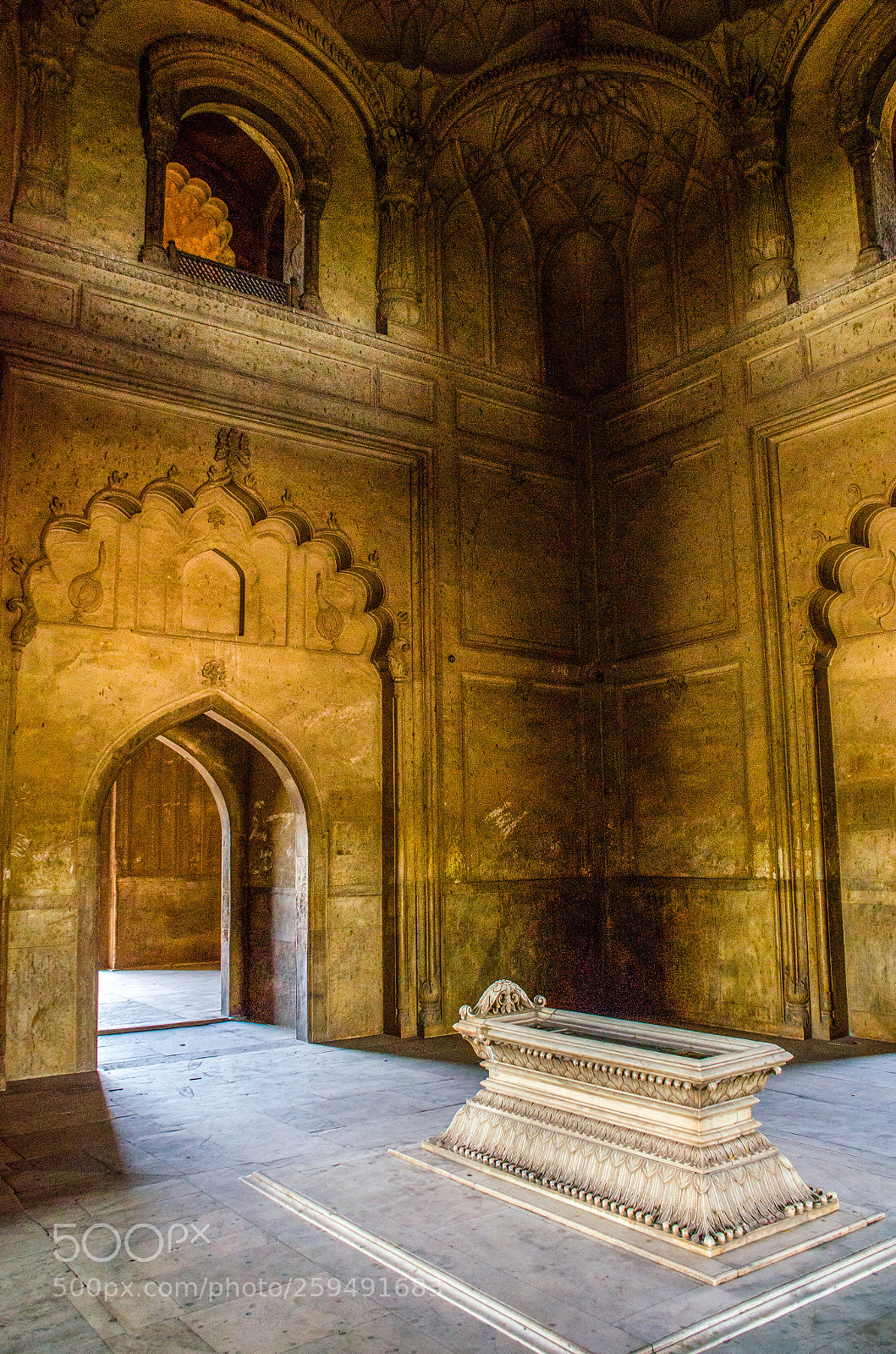 Nikon D7000 sample photo. An old tomb photography
