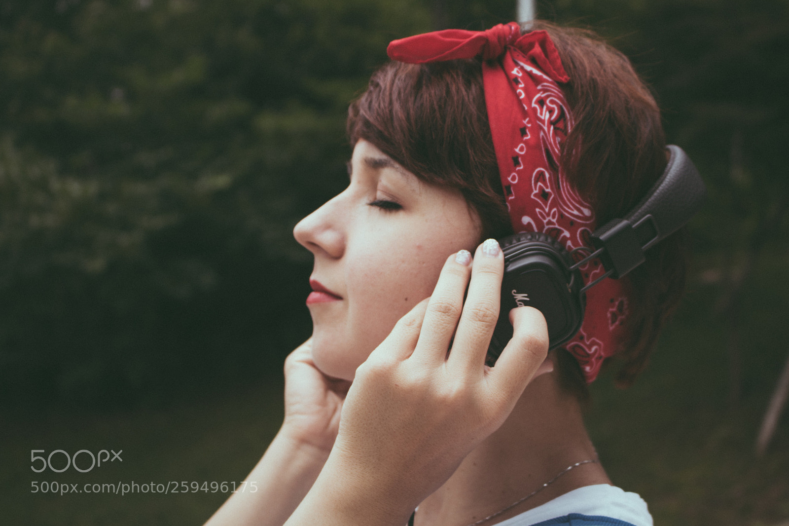 Canon EOS 750D (EOS Rebel T6i / EOS Kiss X8i) sample photo. Music therapy photography