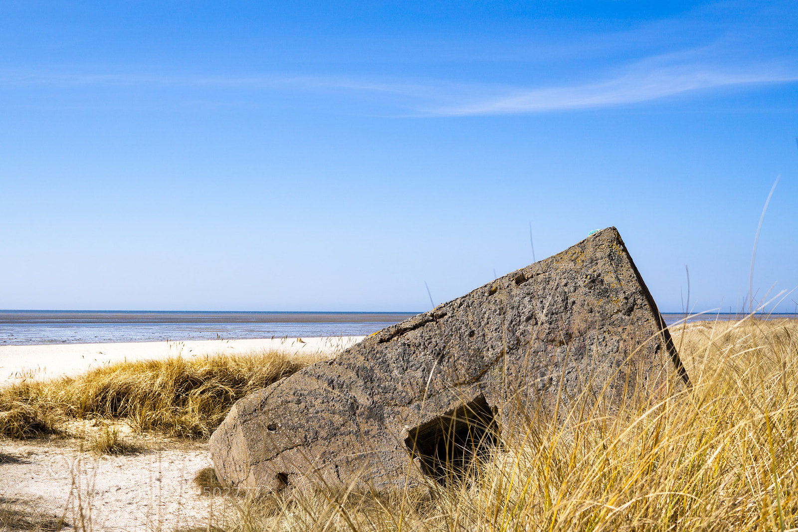 Sony a6000 sample photo. Alter bunker am strand photography