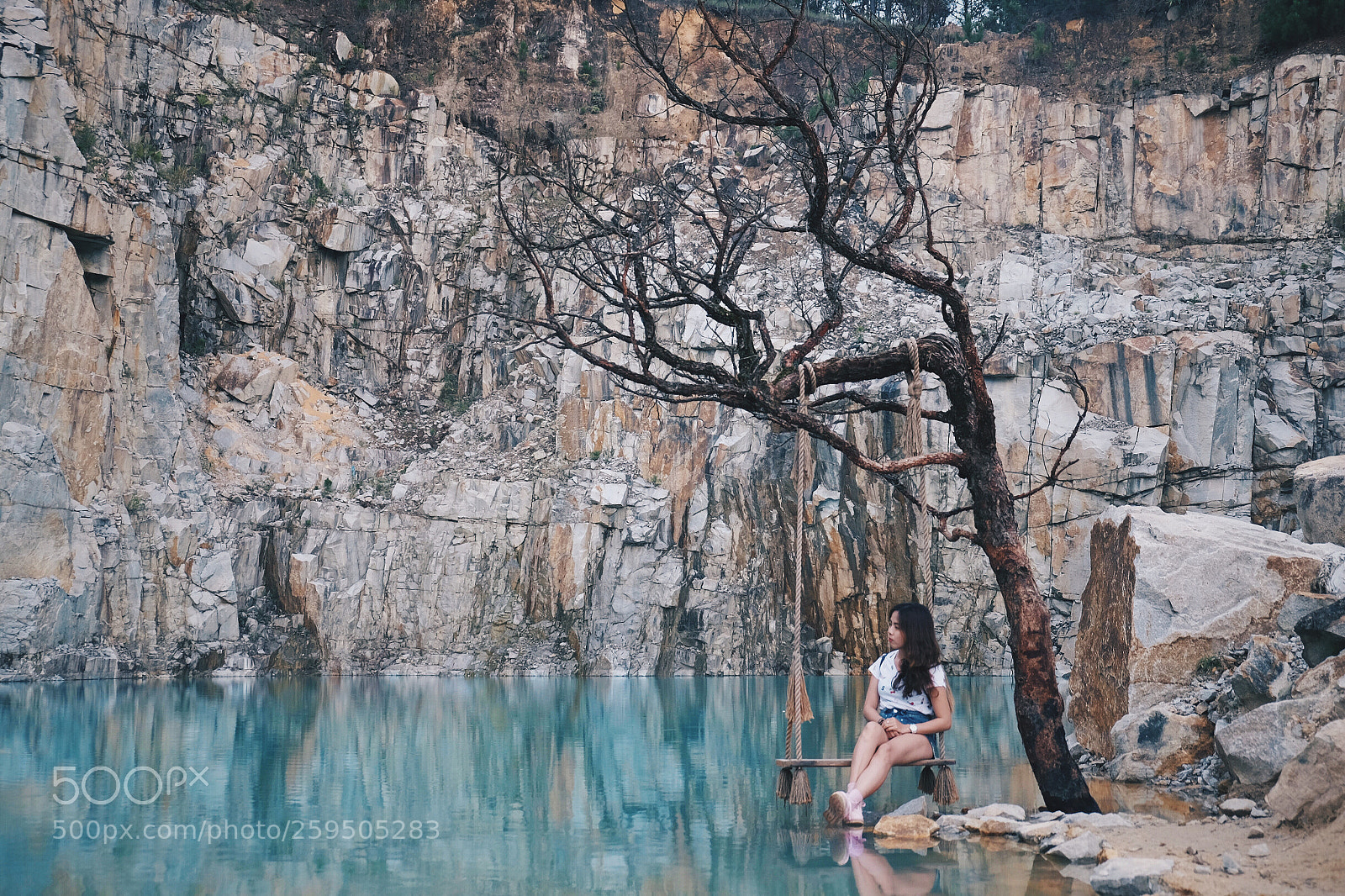 Fujifilm X-E2 sample photo. Waiting photography