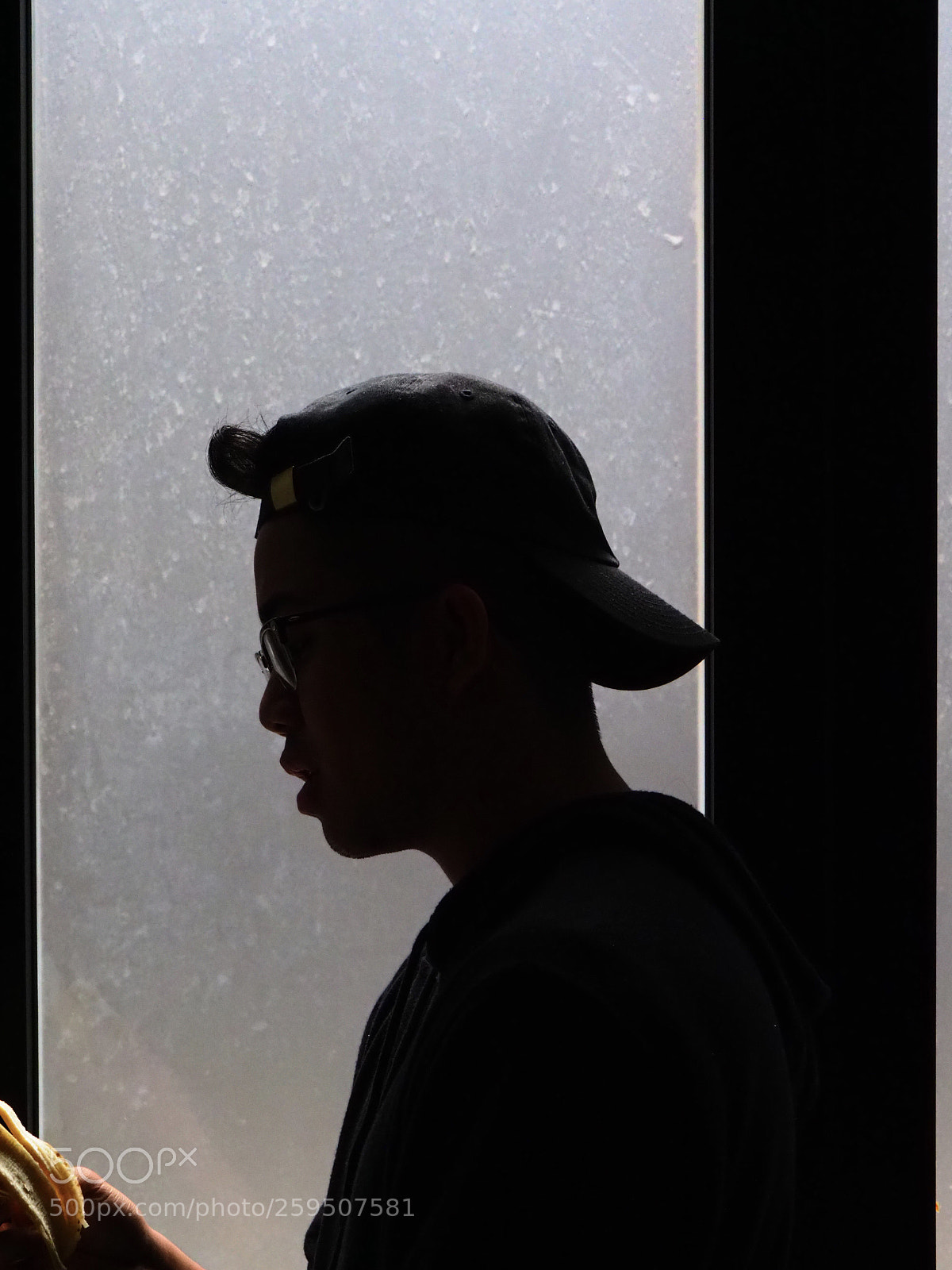 Olympus OM-D E-M1 Mark II sample photo. Silhouette  photography