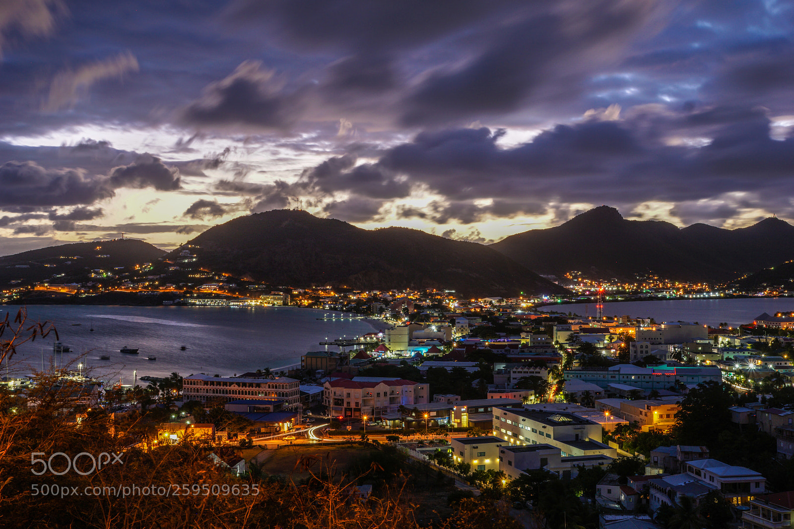 Sony ILCA-77M2 sample photo. Stunning sunset above philipsburg photography