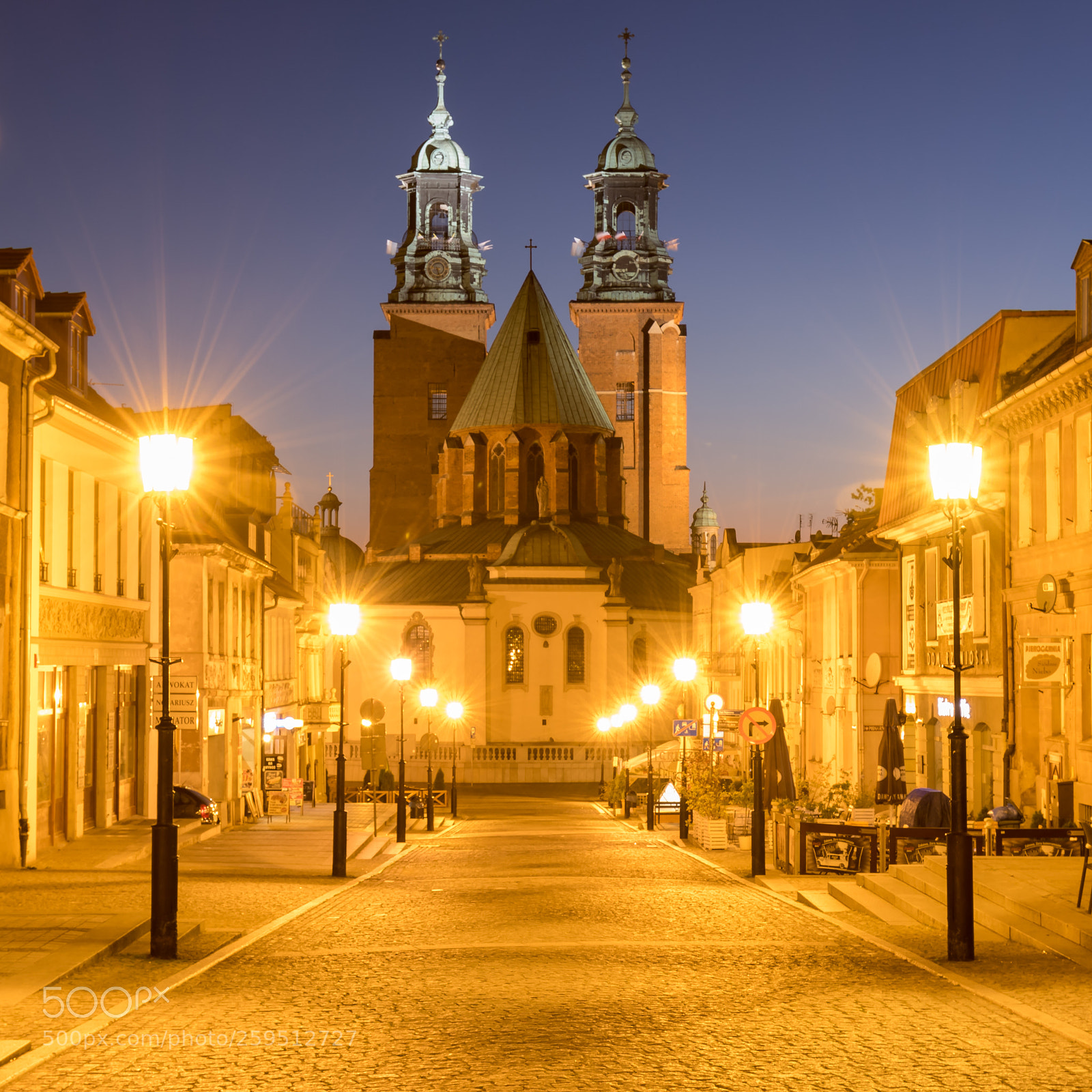 Canon EOS 7D Mark II sample photo. Tumska street view of photography
