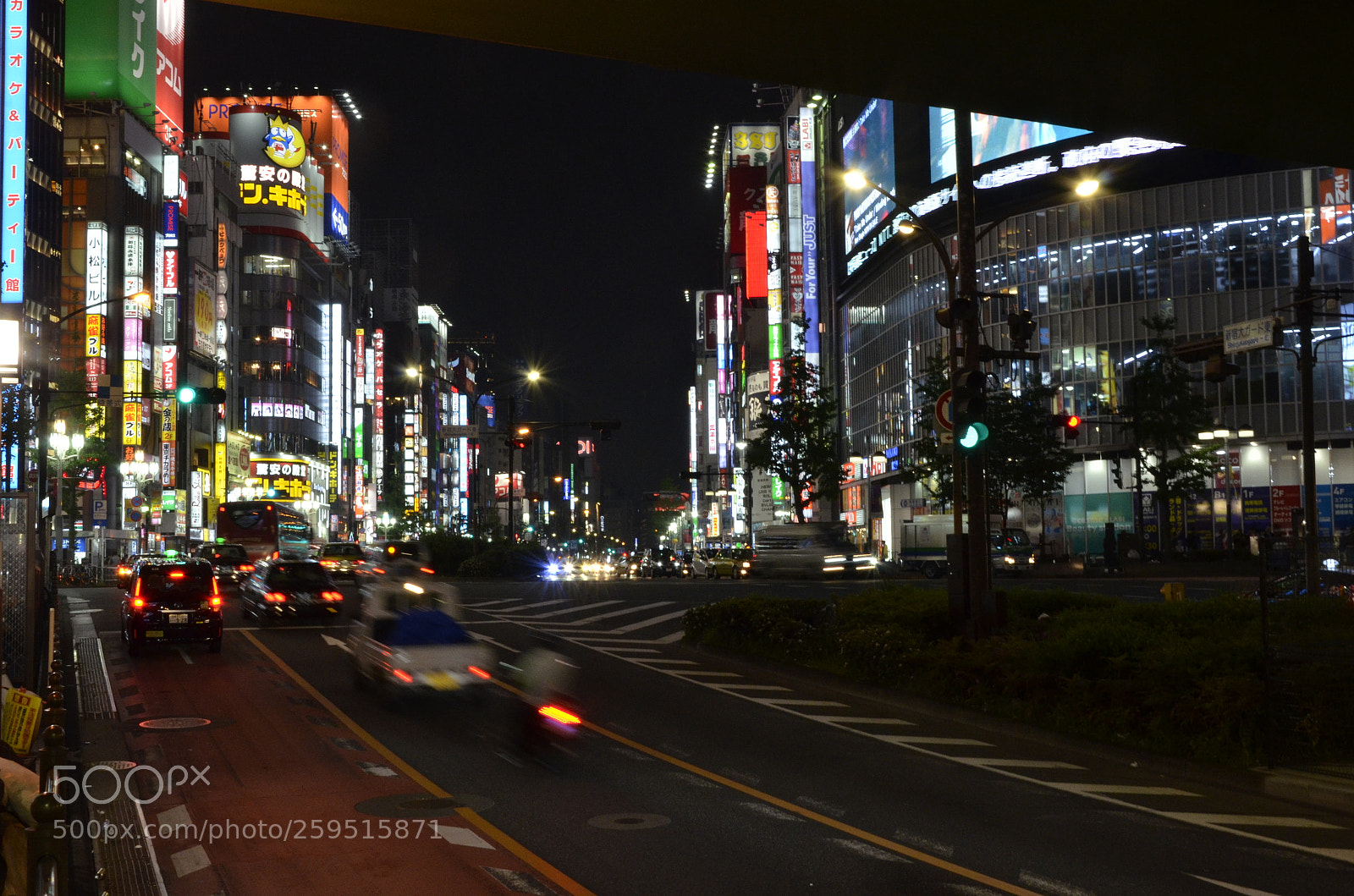 Nikon D7000 sample photo. Tokio - night lights photography