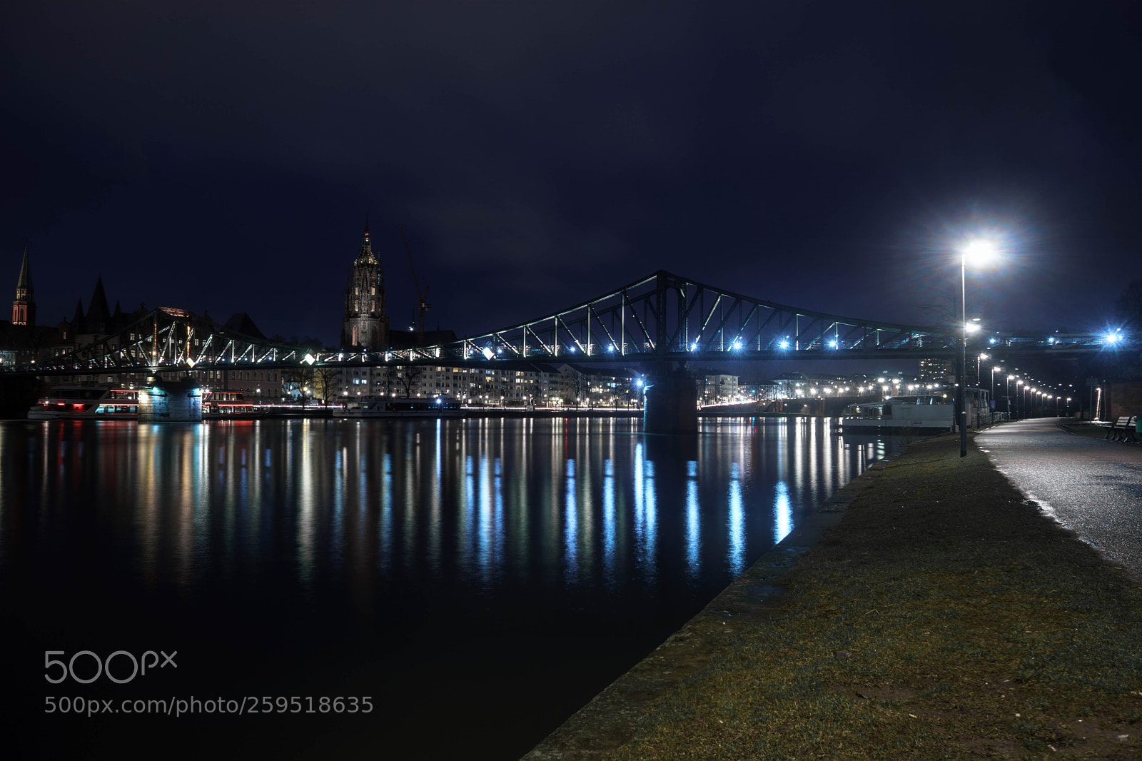 Sony a6000 sample photo. Eiserner steg final photography