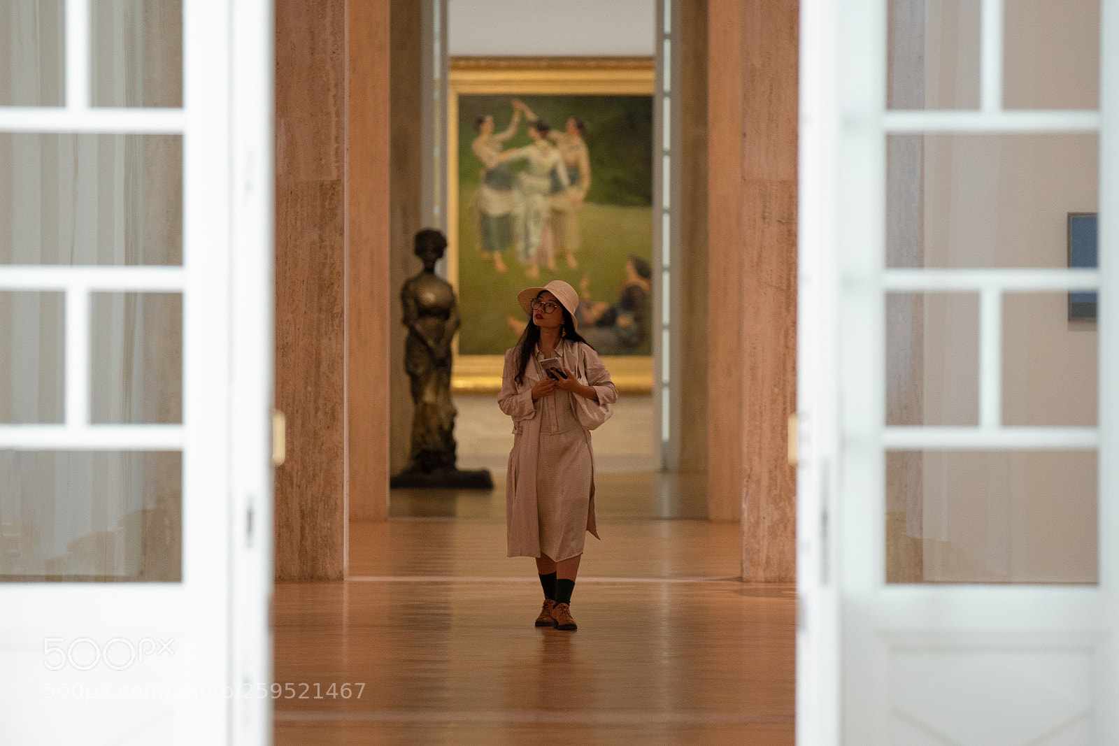 Canon EOS 5D Mark IV sample photo. The museum photography