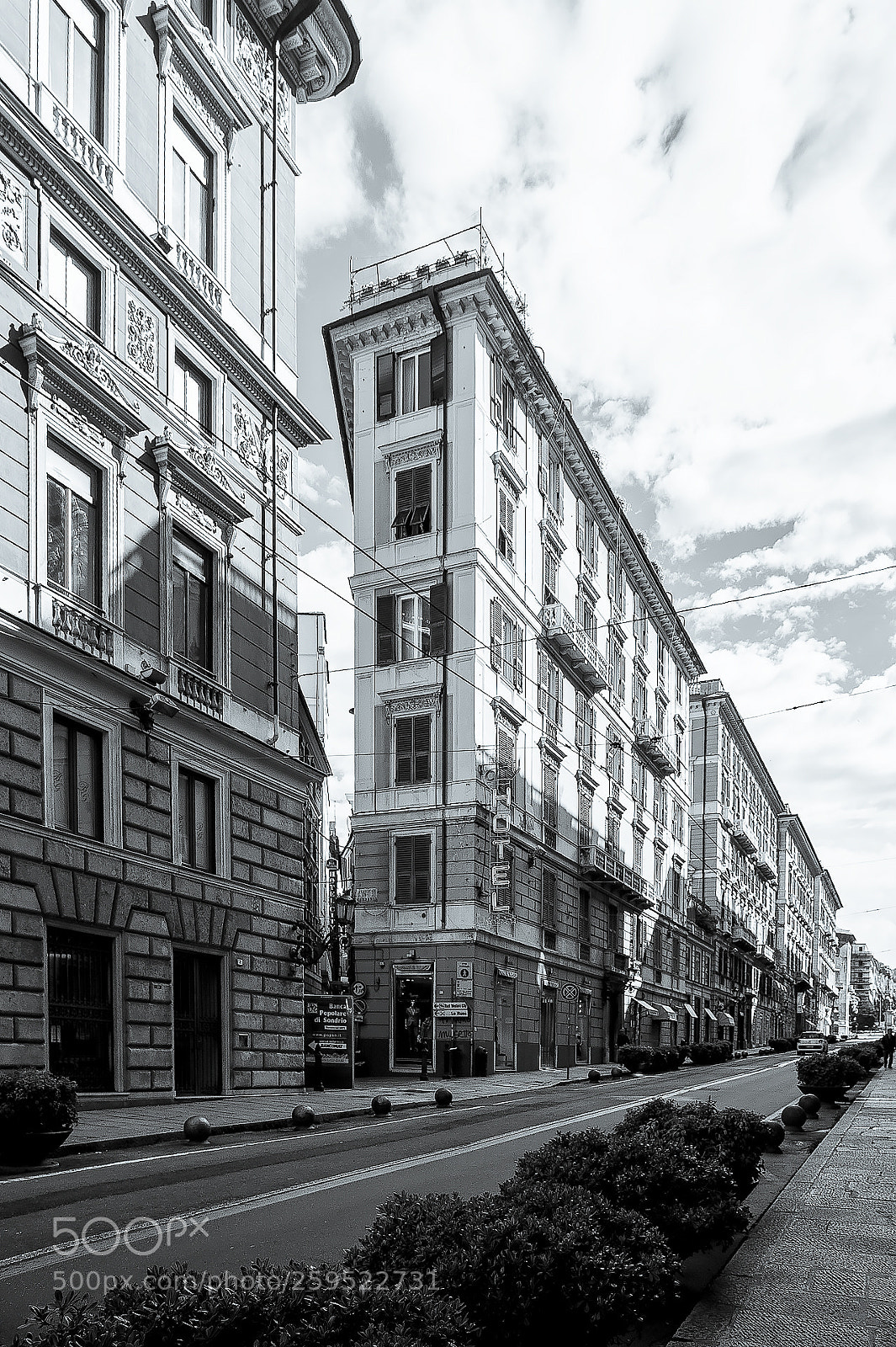 Nikon D700 sample photo. Genova - via roma photography