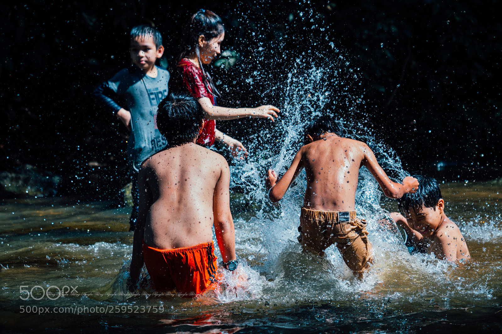 Sony a7R III sample photo. Childhood with water photography