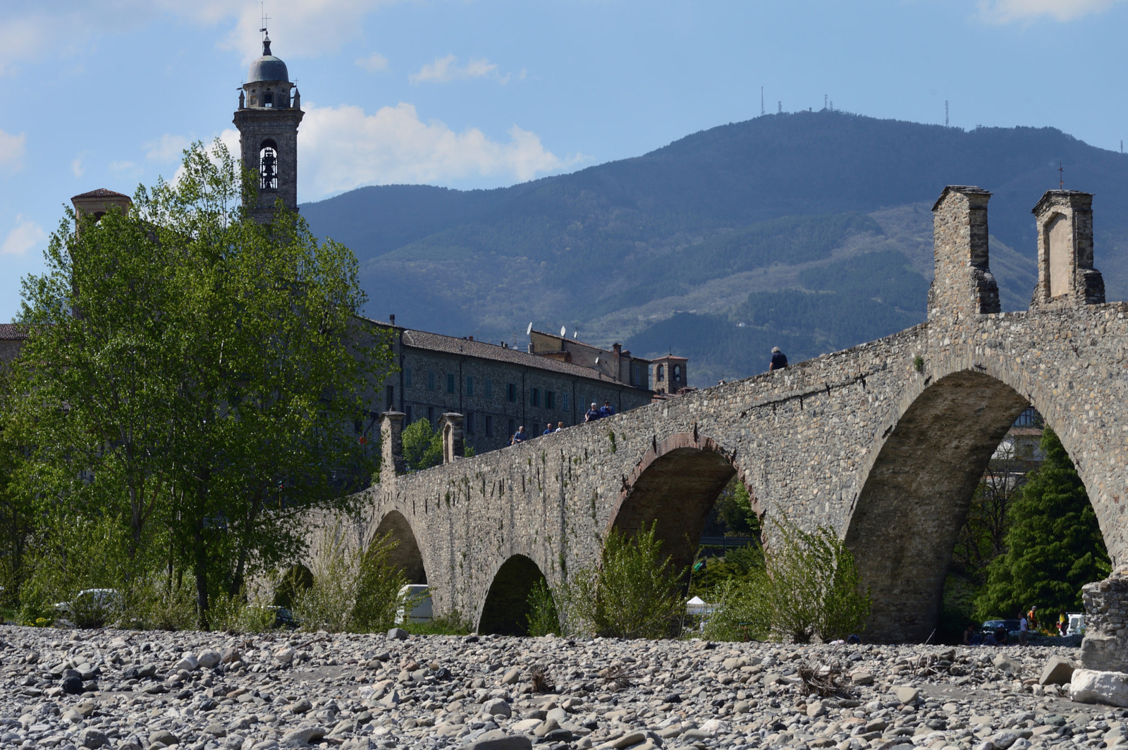 Nikon D3200 sample photo. Bobbio's bridge photography