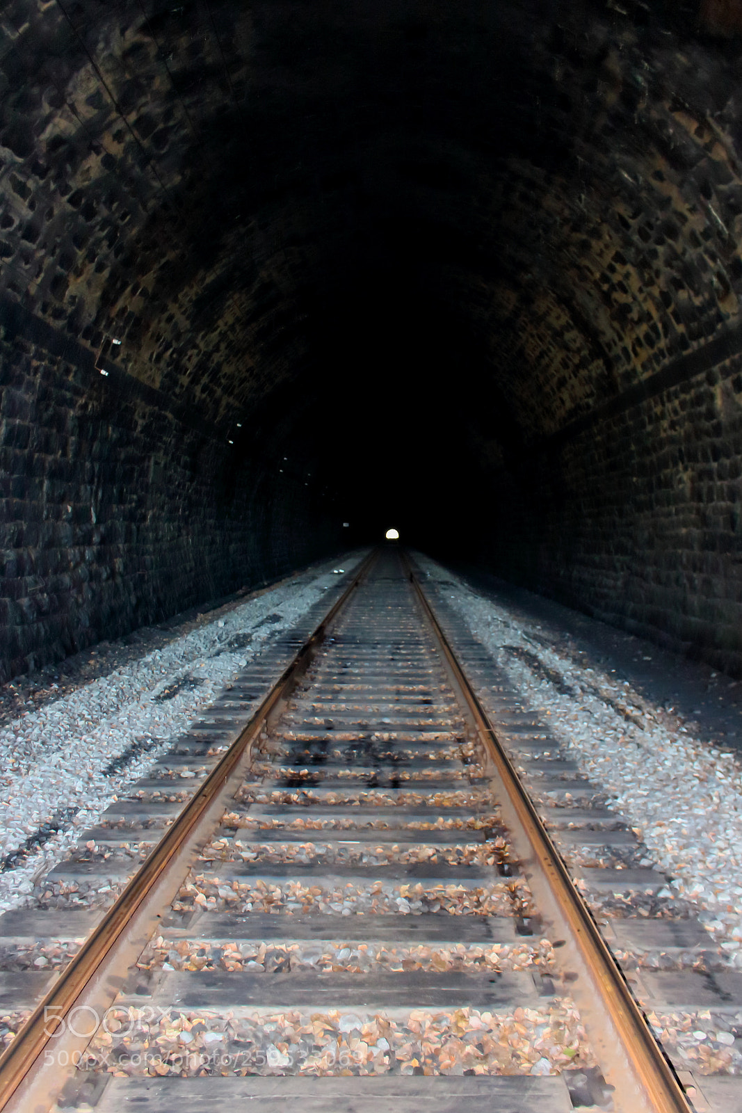 Canon EOS 100D (EOS Rebel SL1 / EOS Kiss X7) sample photo. Tunnel to the light photography