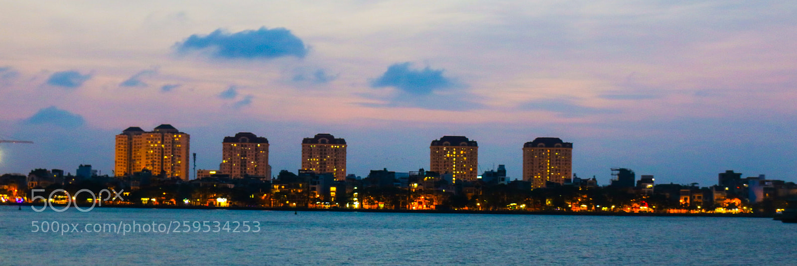 Canon EOS 70D sample photo. City by night photography