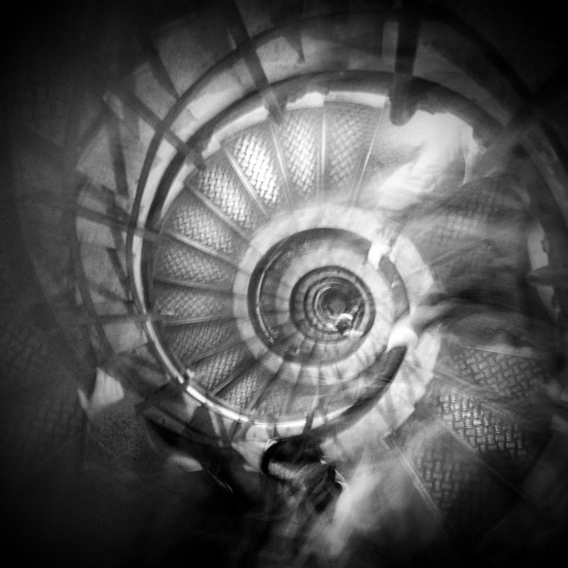 Olympus C5050Z sample photo. Stairs,  arc de triomphe photography