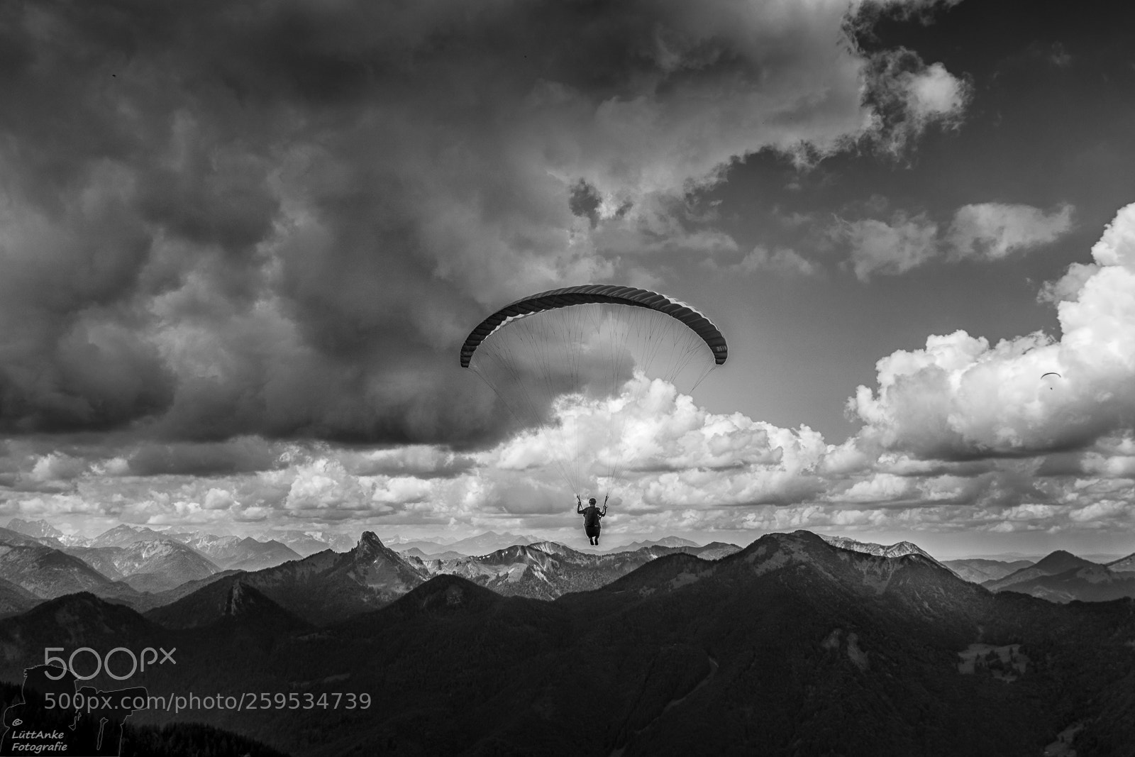 Sony a6300 sample photo. Paraglider photography