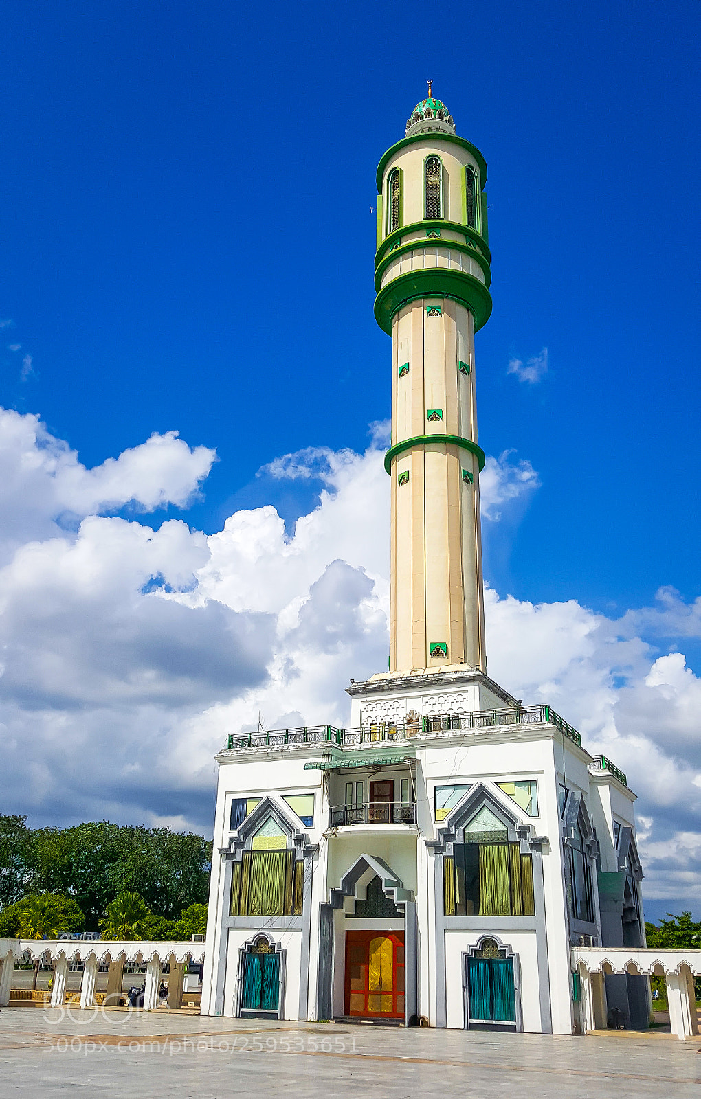 Samsung Galaxy Note5 sample photo. Tower of the mosque photography