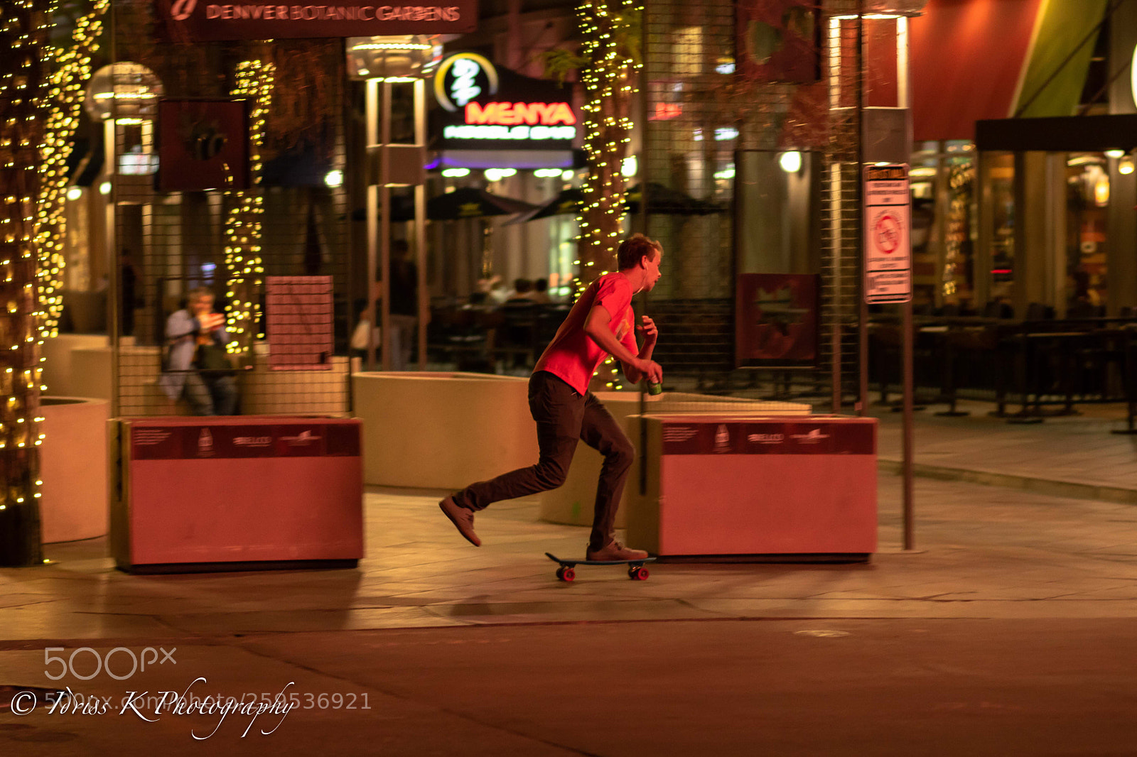 Canon EOS 750D (EOS Rebel T6i / EOS Kiss X8i) sample photo. 16 st mall turn photography