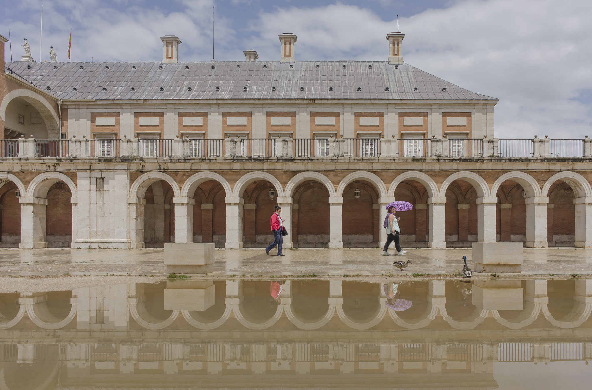 Nikon Coolpix A sample photo. Charcos en palacio. photography