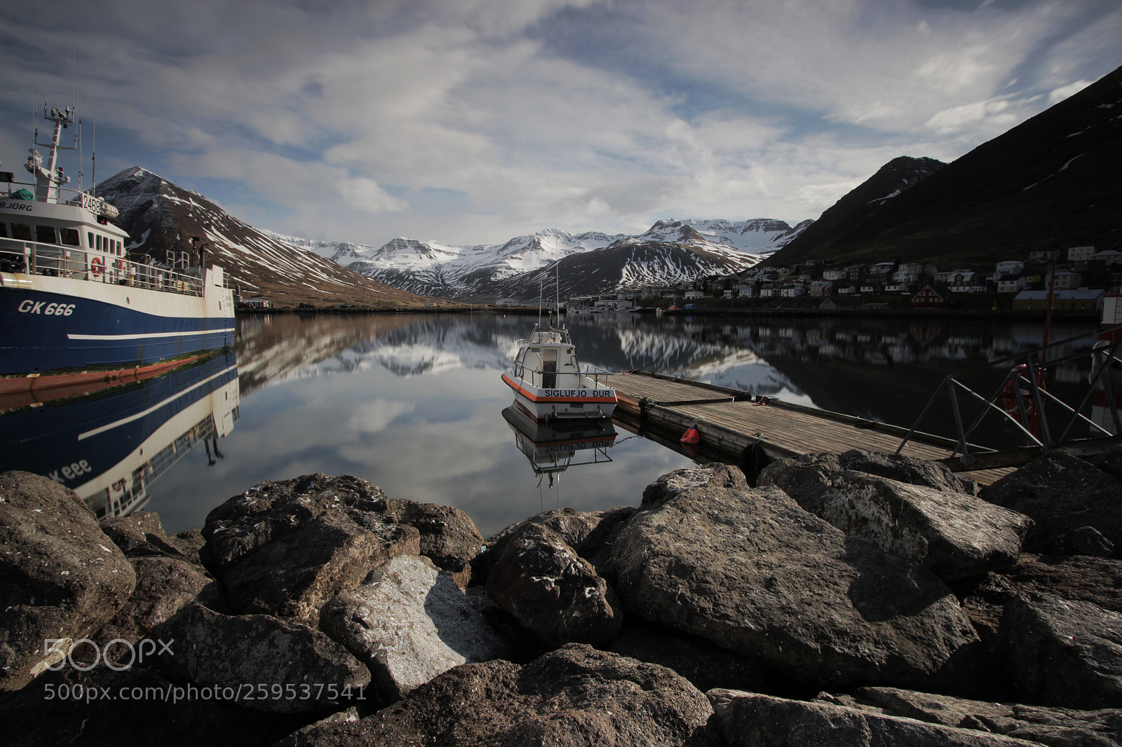 Canon EOS 700D (EOS Rebel T5i / EOS Kiss X7i) sample photo. Siglufjörður_8_2018 photography