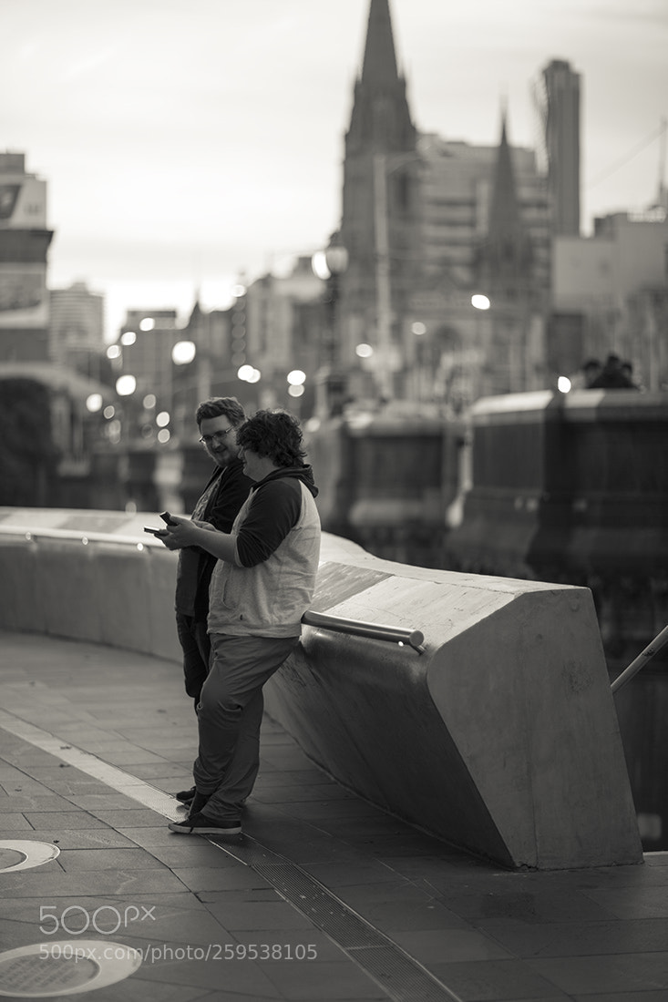 Canon EOS-1D X sample photo. Shooting strangers photography