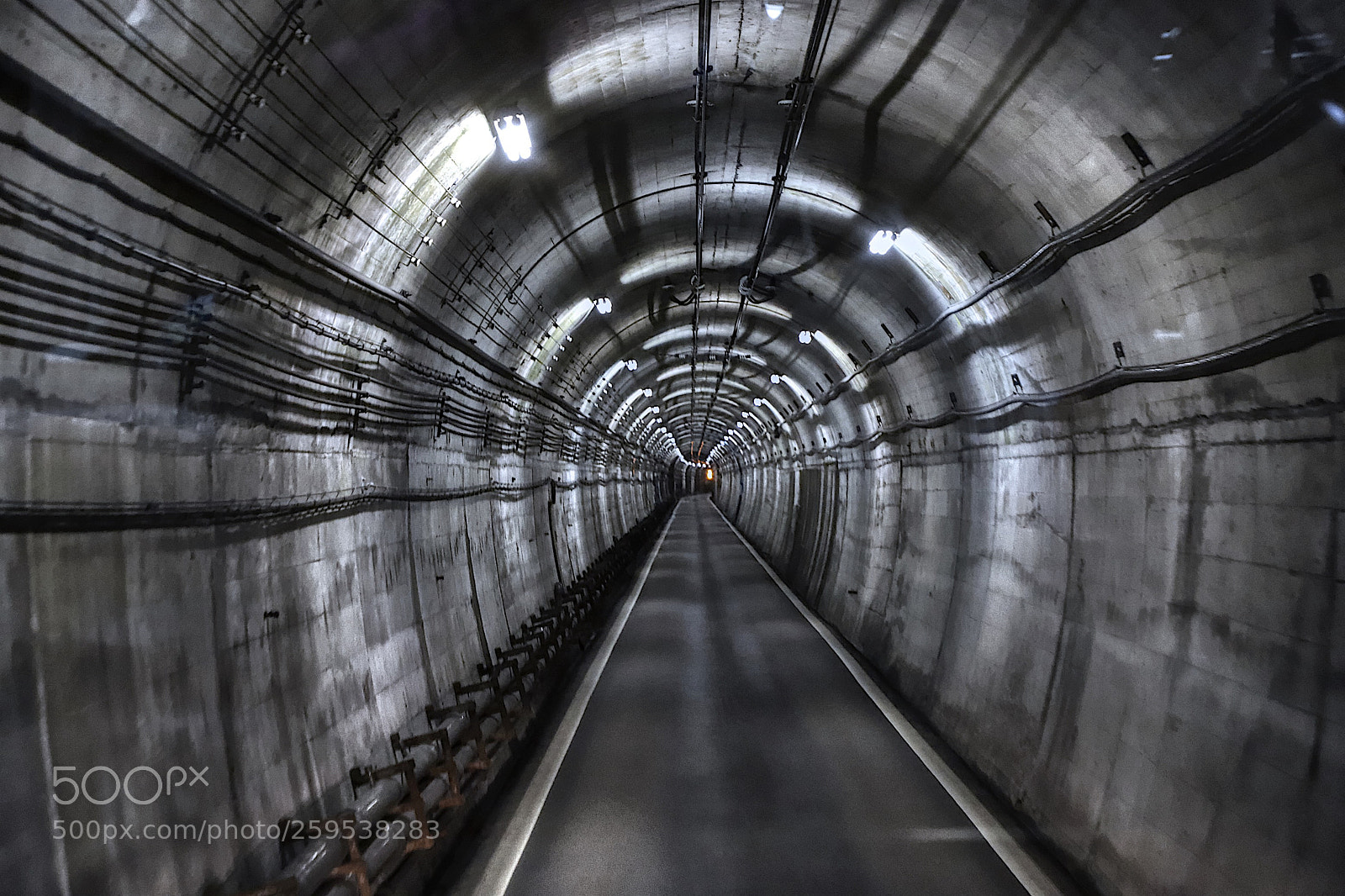 Canon EOS 6D Mark II sample photo. The tunnel3 photography