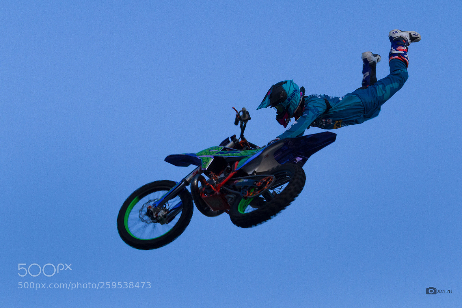 Canon EOS 7D sample photo. Stunt 1 photography