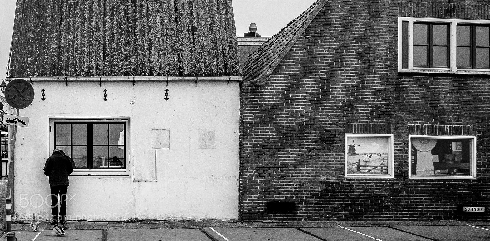 Olympus OM-D E-M10 sample photo. Volendam tourism photography