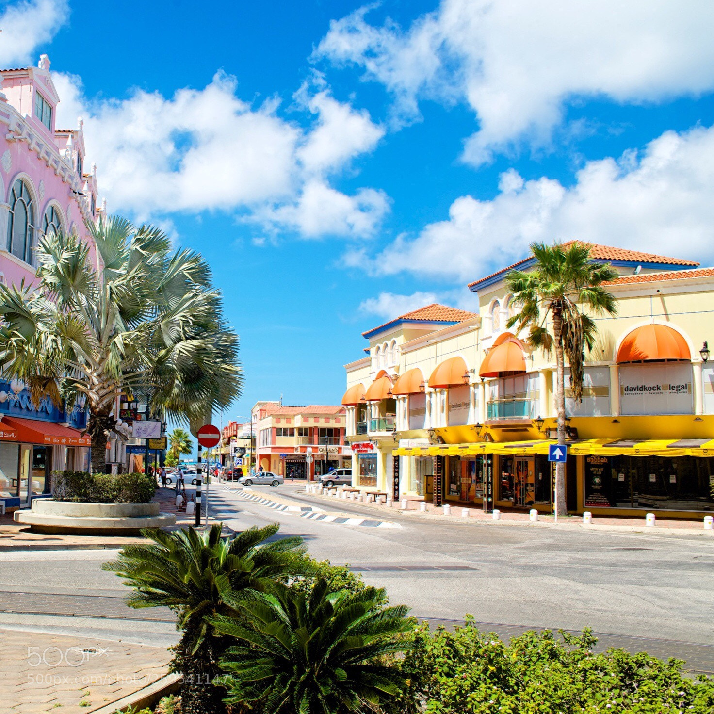 Nikon D800 sample photo. High noon oranjestad  photography