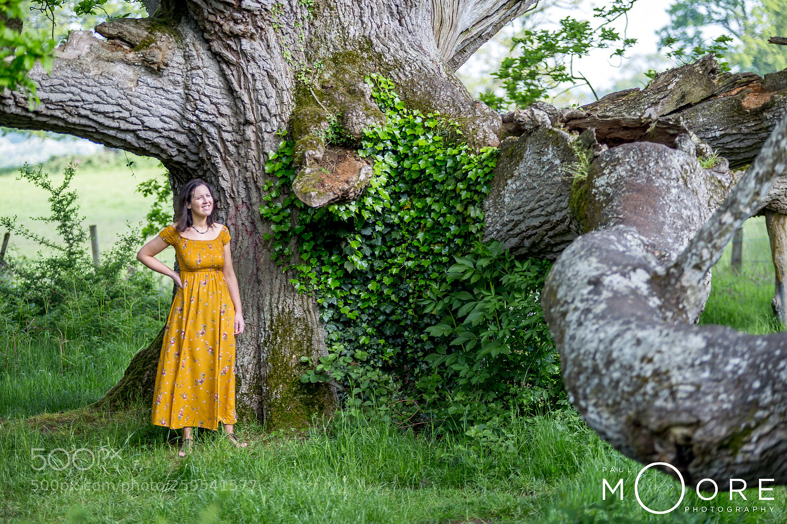 Canon EOS 6D sample photo. Girl & tree photography