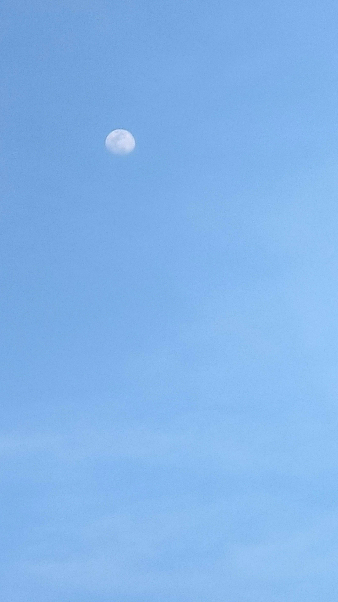 ASUS ZenFone 3 Zoom (ZE553KL) sample photo. Daytime moon photography