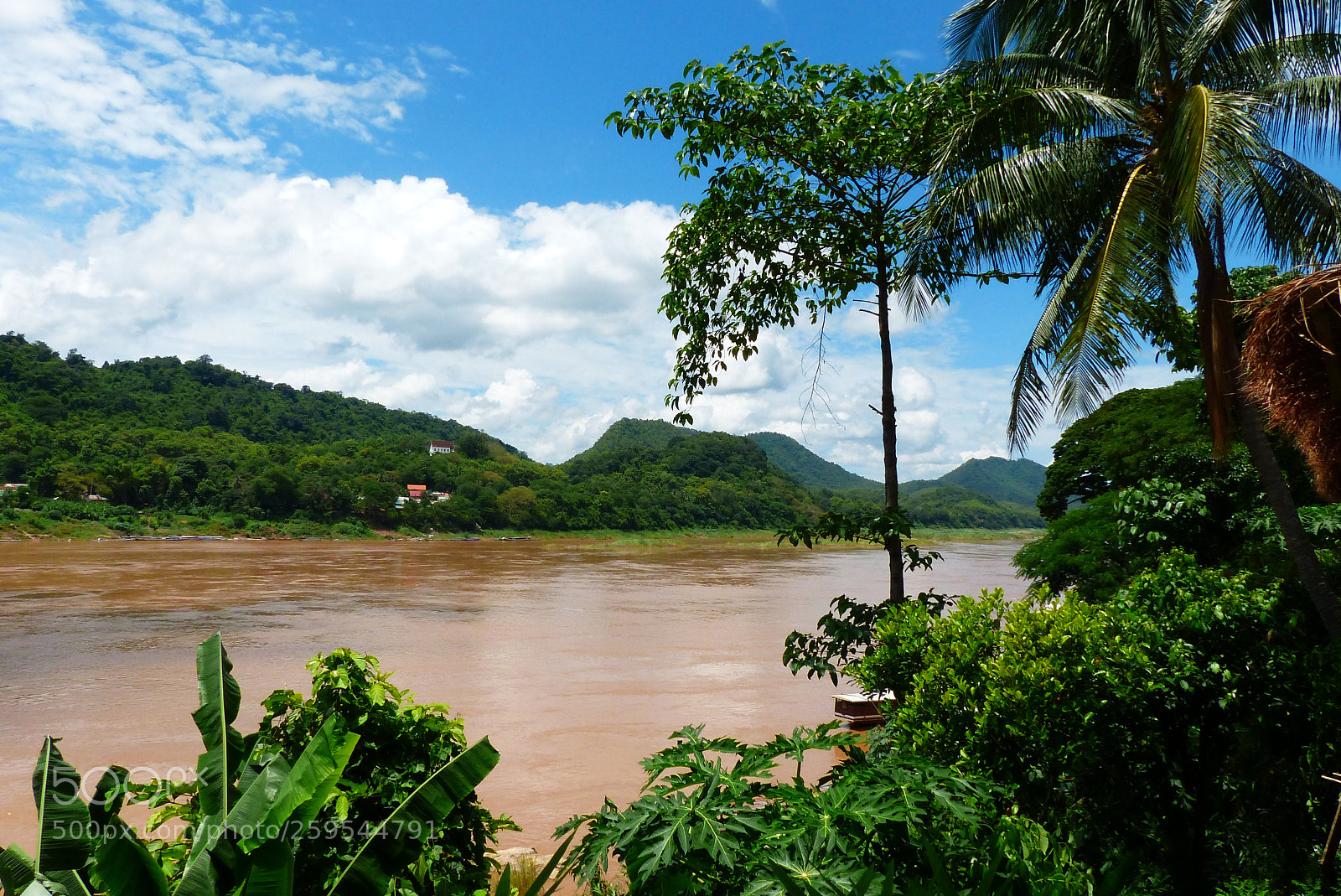 Panasonic Lumix DMC-FZ200 sample photo. Mekong river .... photography
