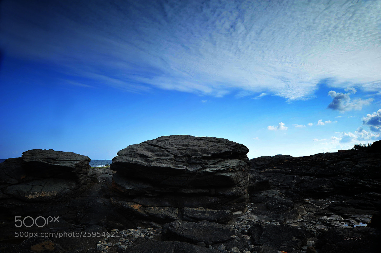 Nikon D700 sample photo. Cielo y rocas photography