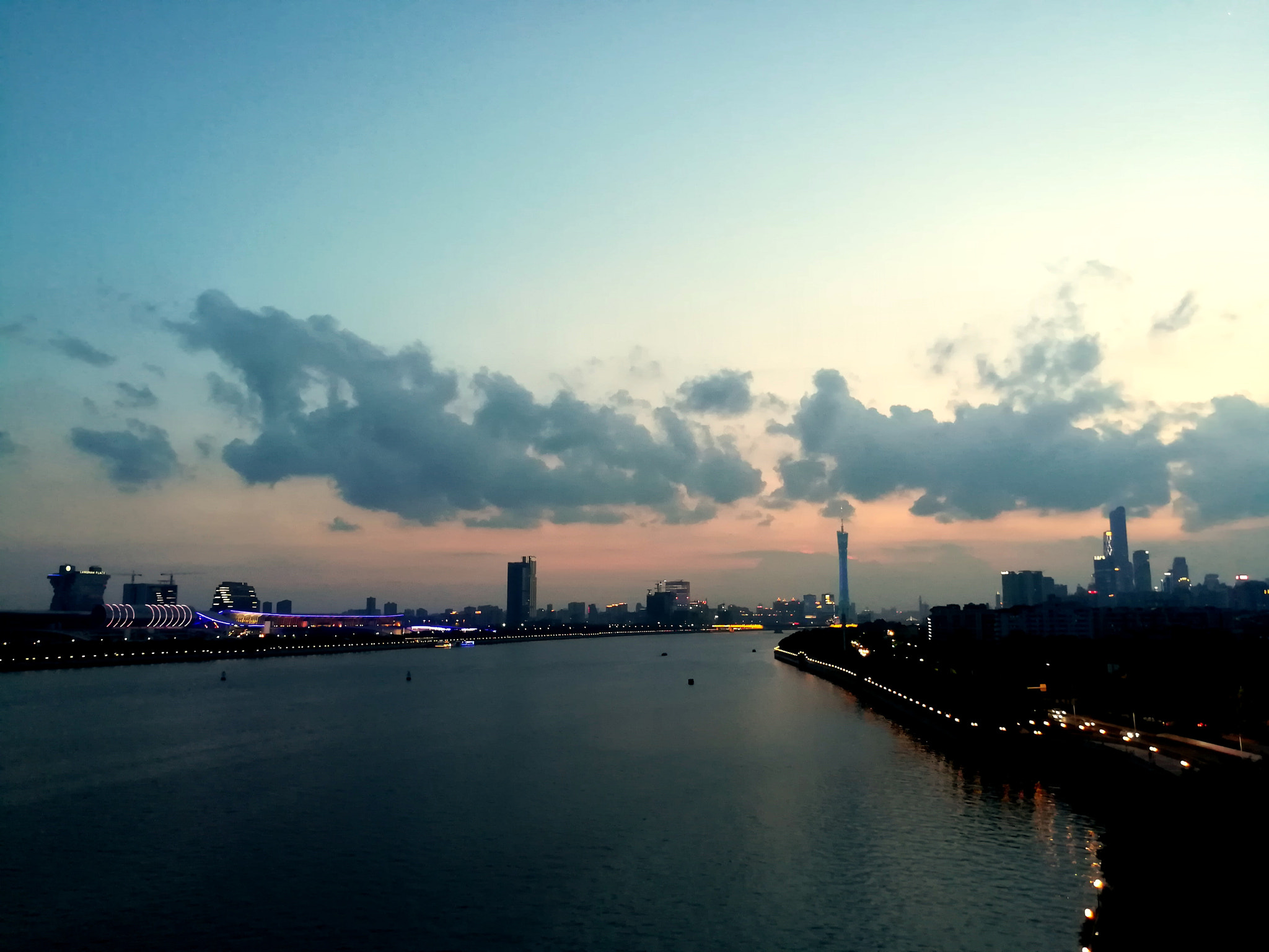 HUAWEI c??Eu?s 6X sample photo. Guangzhou photography