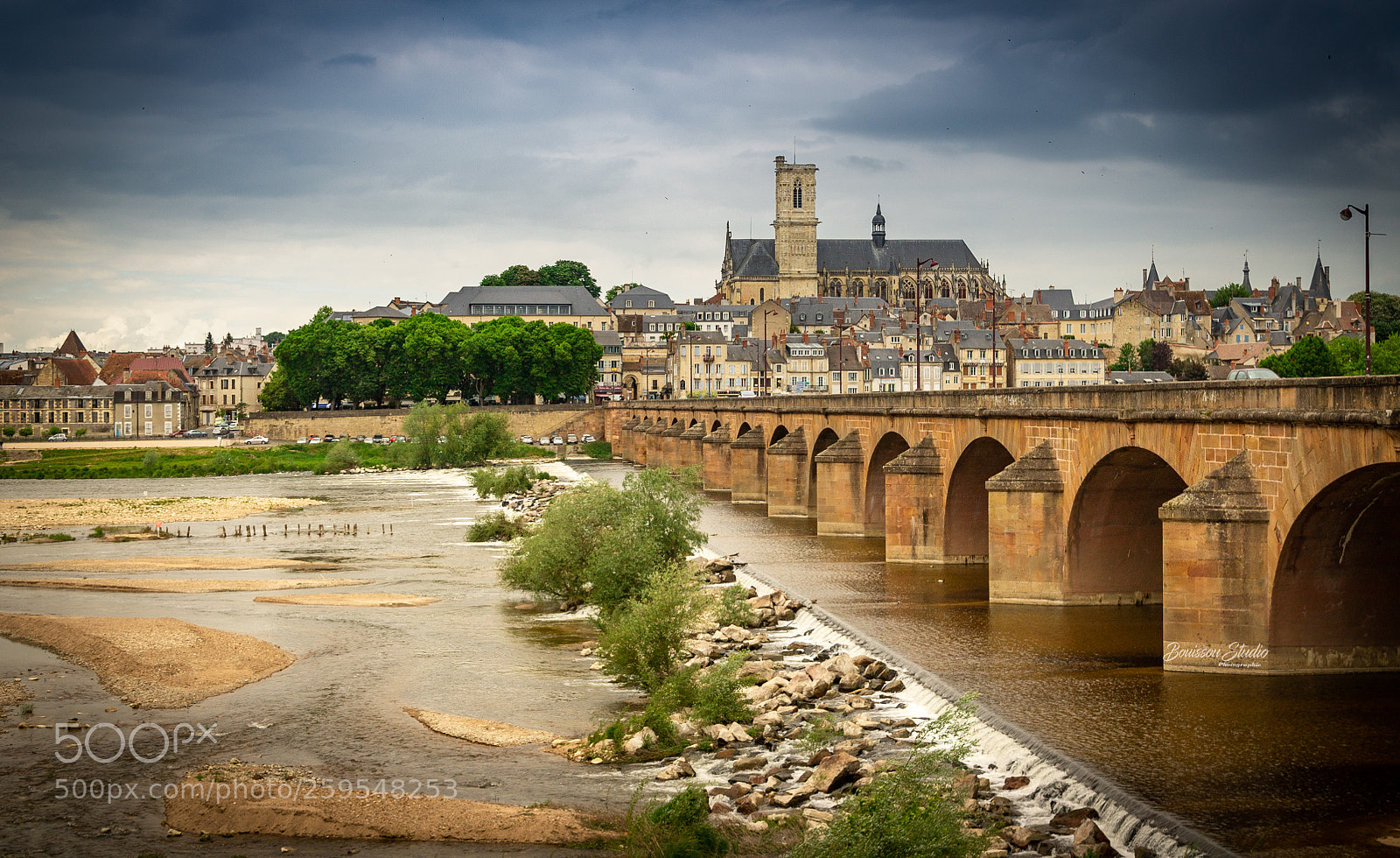 Canon EOS 1100D (EOS Rebel T3 / EOS Kiss X50) sample photo. Nevers pont de loire photography