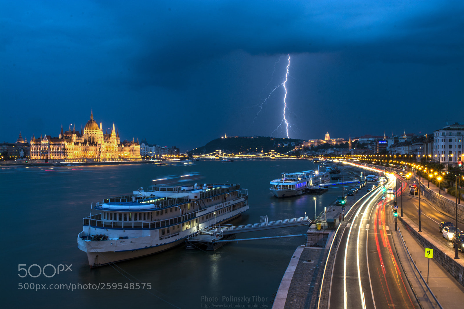Nikon D7100 sample photo. Budapest lightning photography